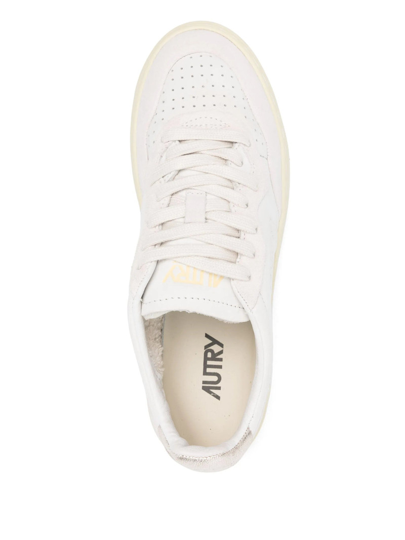 Medalist Low Sneakers 3