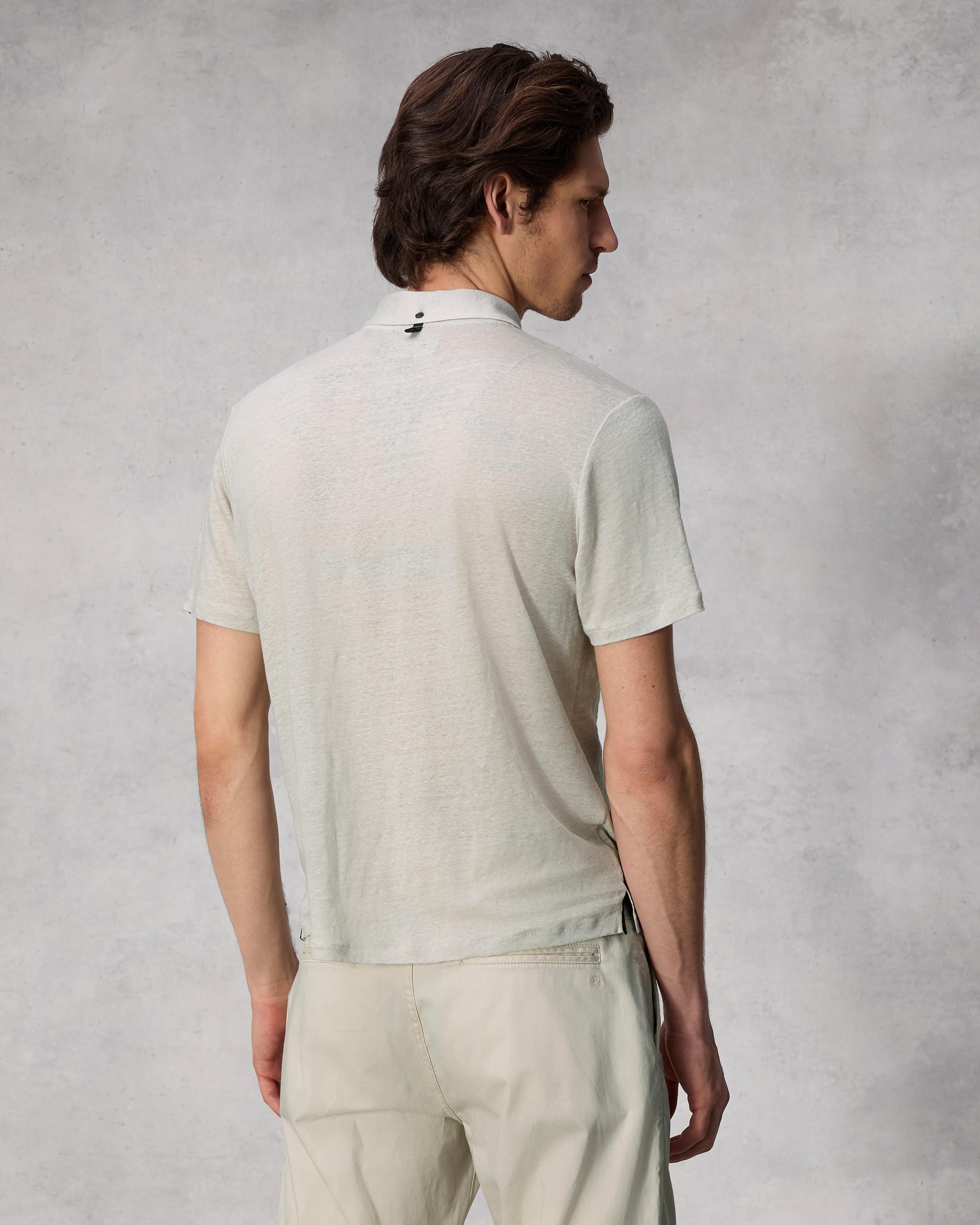 Classic Linen Polo
Classic Fit - 5