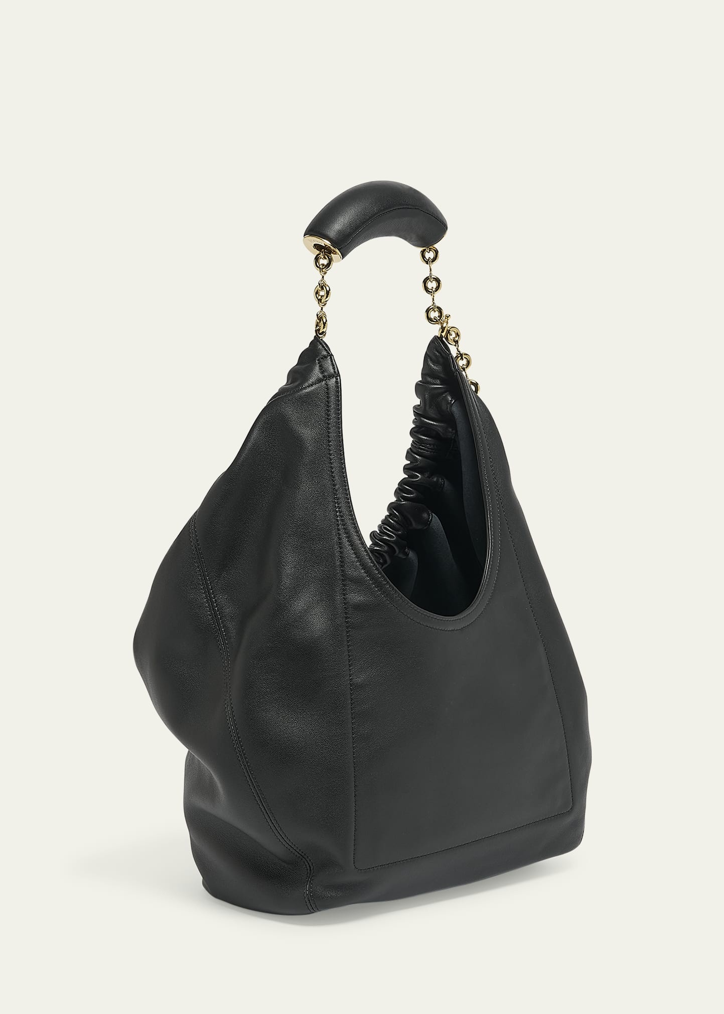 Medium Squeeze Chain Leather Hobo Bag - 3