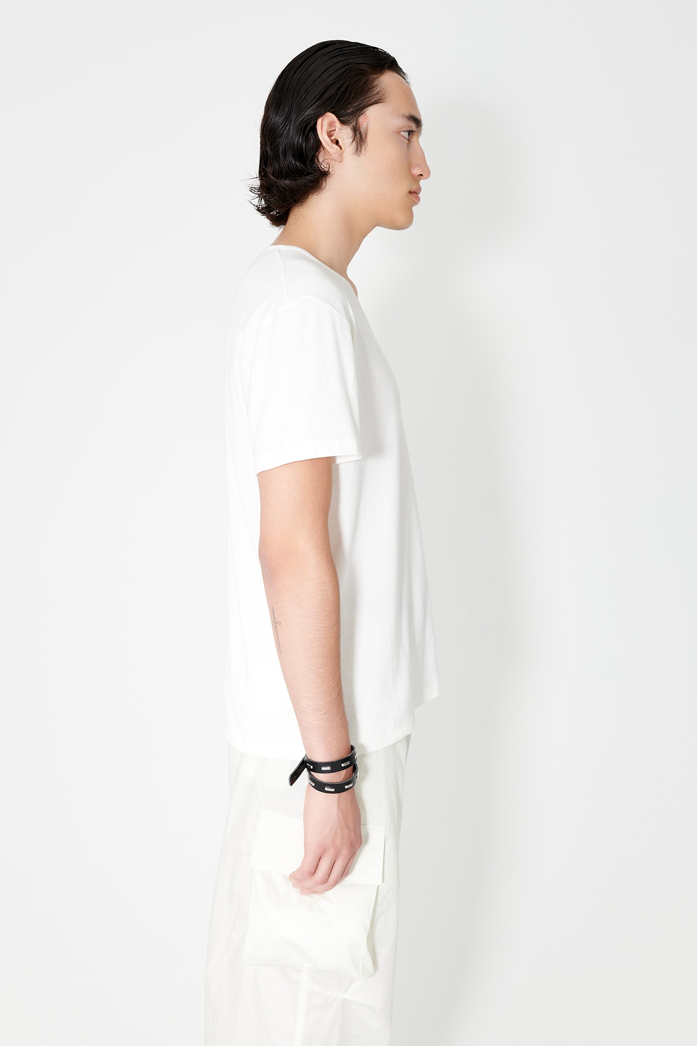 U-Neck T-Shirt White Crisp Cotton - 4