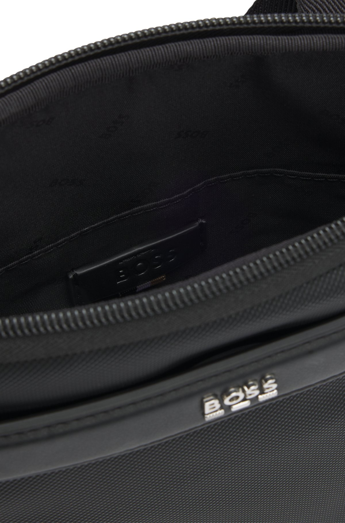 REPORTER BAG WITH SMOOTH AND STRUCTURED FINISHES - 6