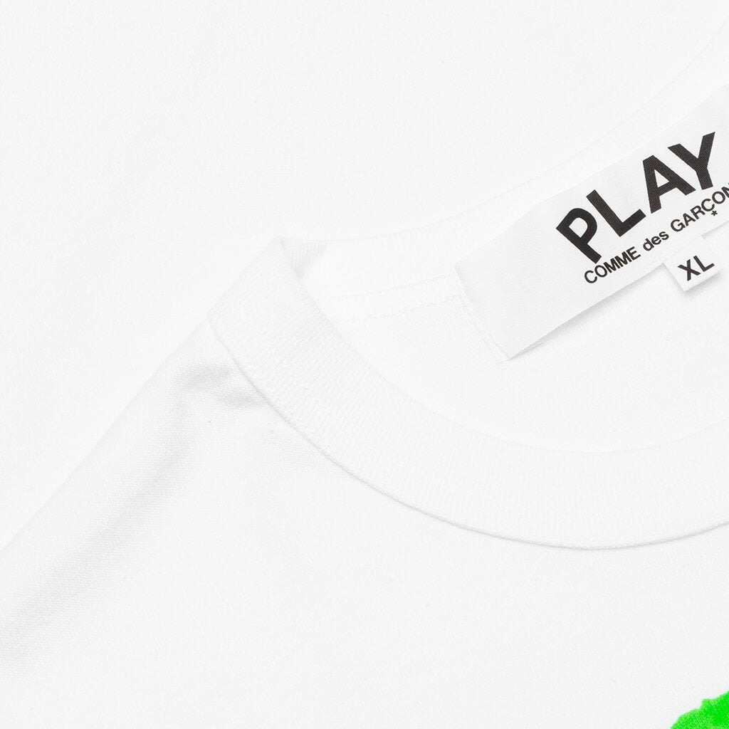 COMME DES GARCONS PLAY RED EMBLEM HEART T-SHIRT - WHITE/GREEN - 3