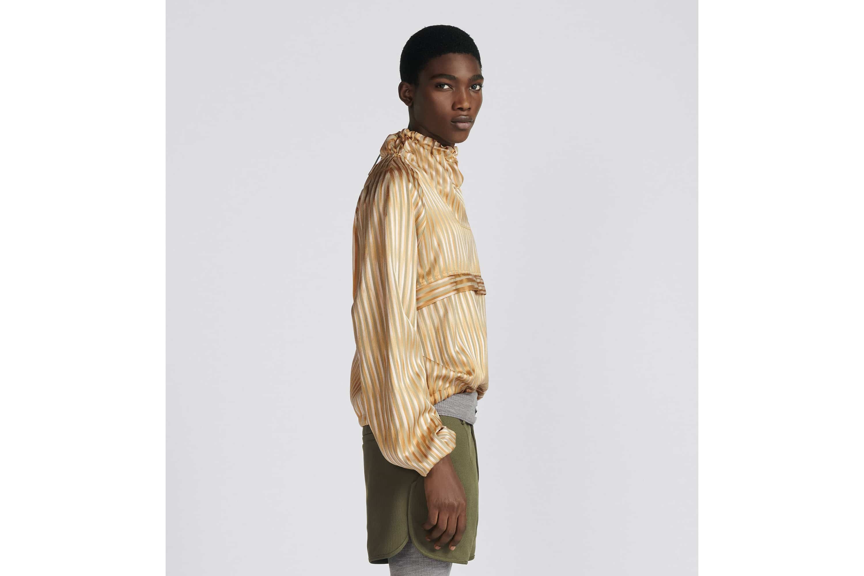 Pullover Shirt with High Collar - 5