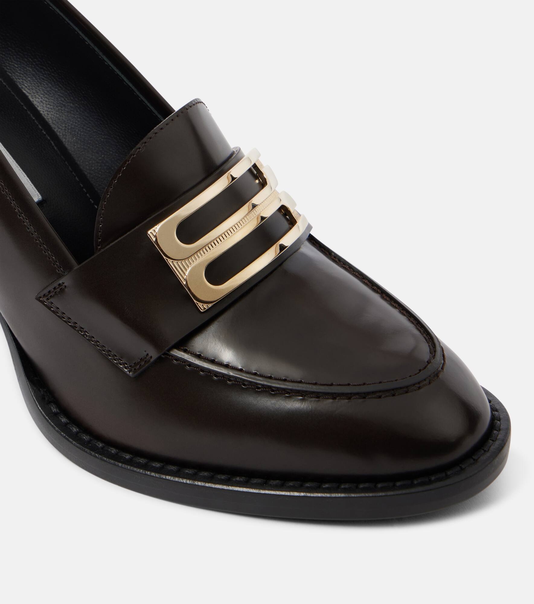 B Buckle leather loafer pumps - 5
