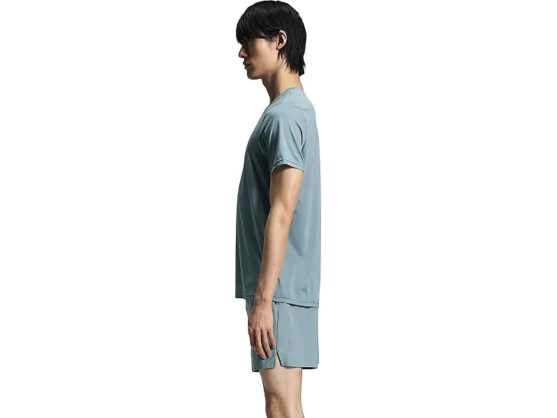 On Essential Shorts 2024 - 6