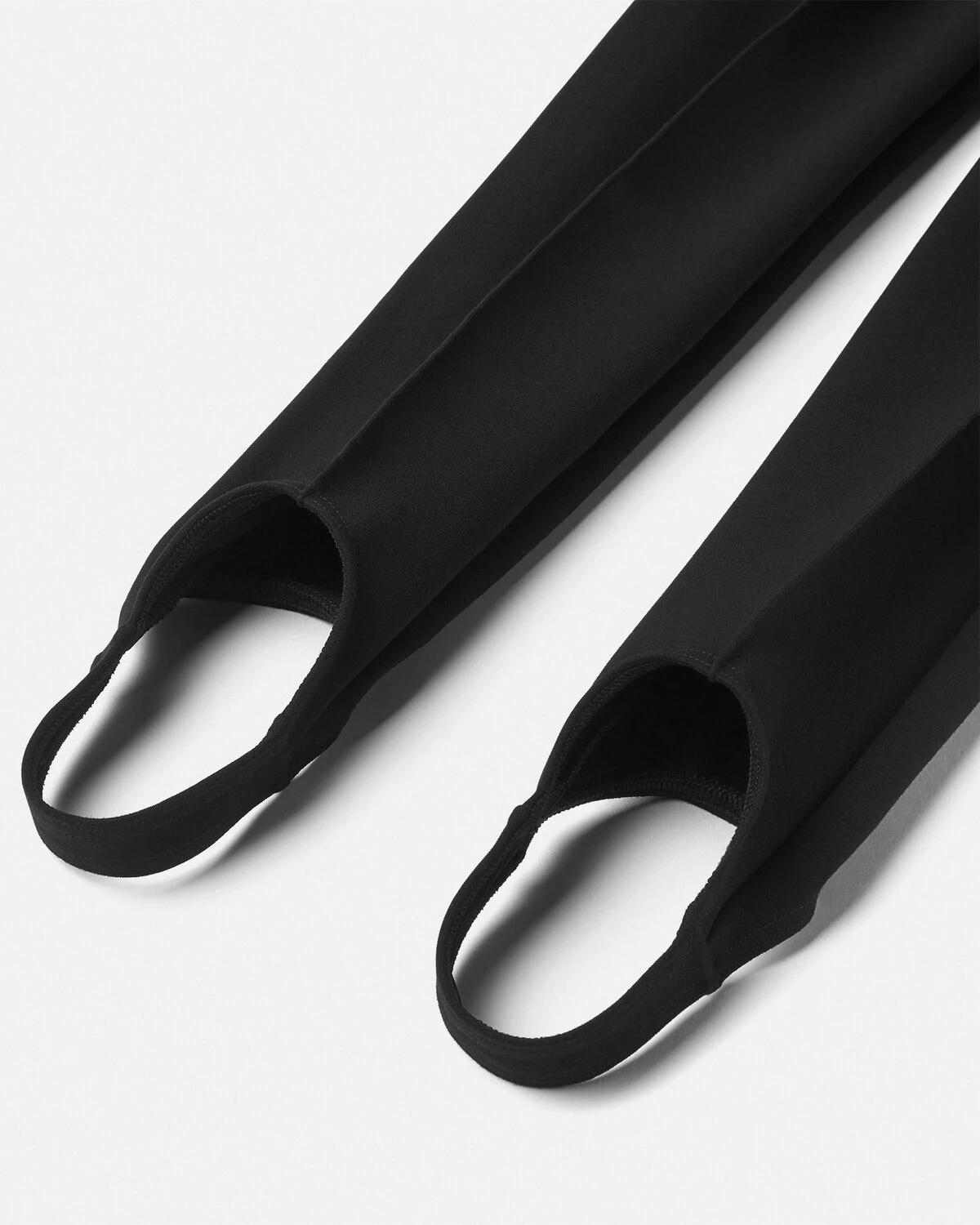 Greca Border Gym Stirrup Leggings - 3
