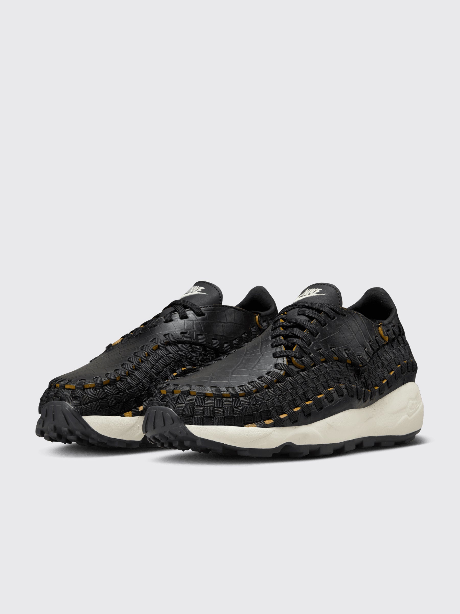 NIKE W AIR FOOTSCAPE WOVEN PREMIUM BLACK / PALE IVORY - 3