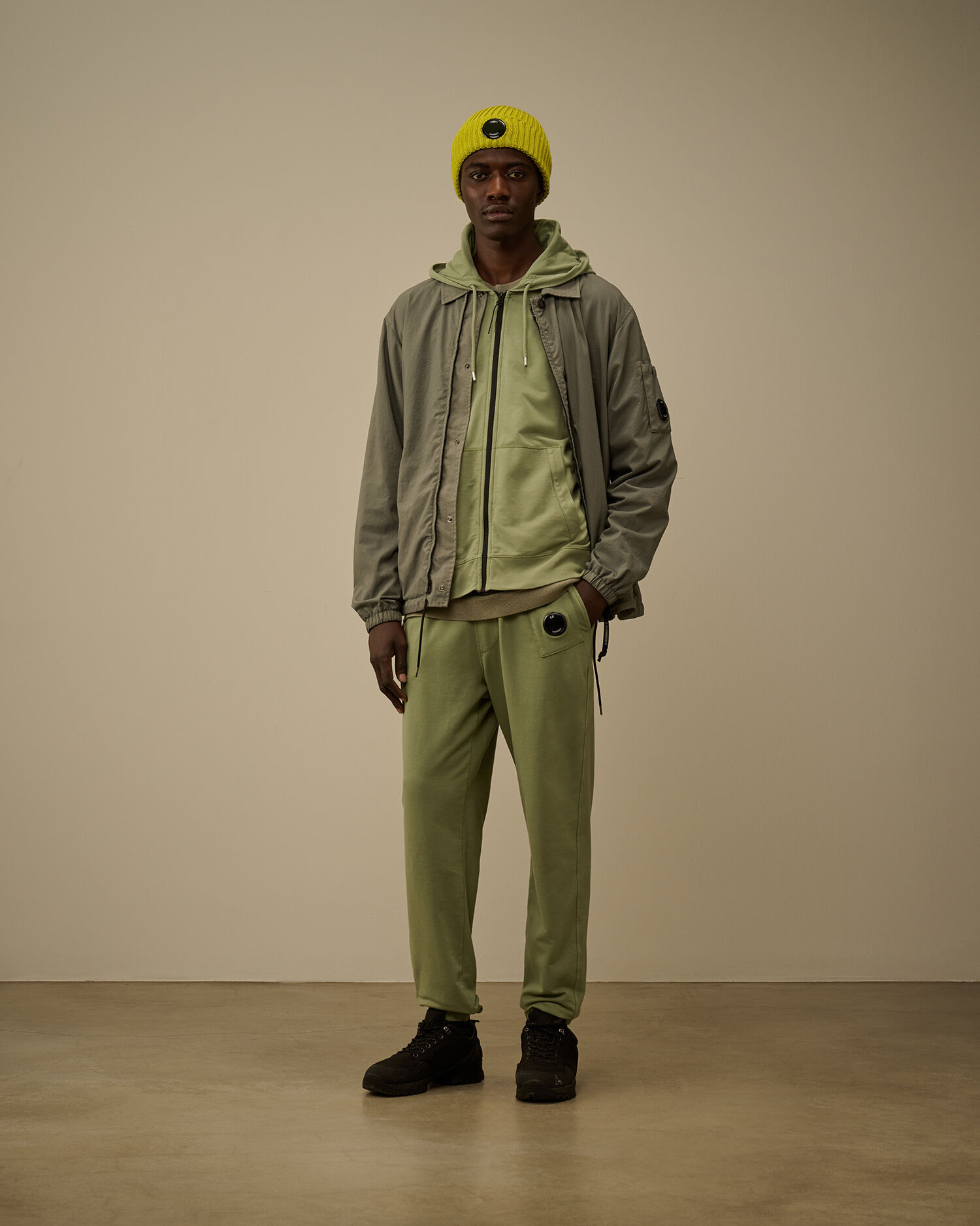 Light Fleece Lens Sweatpants - 2