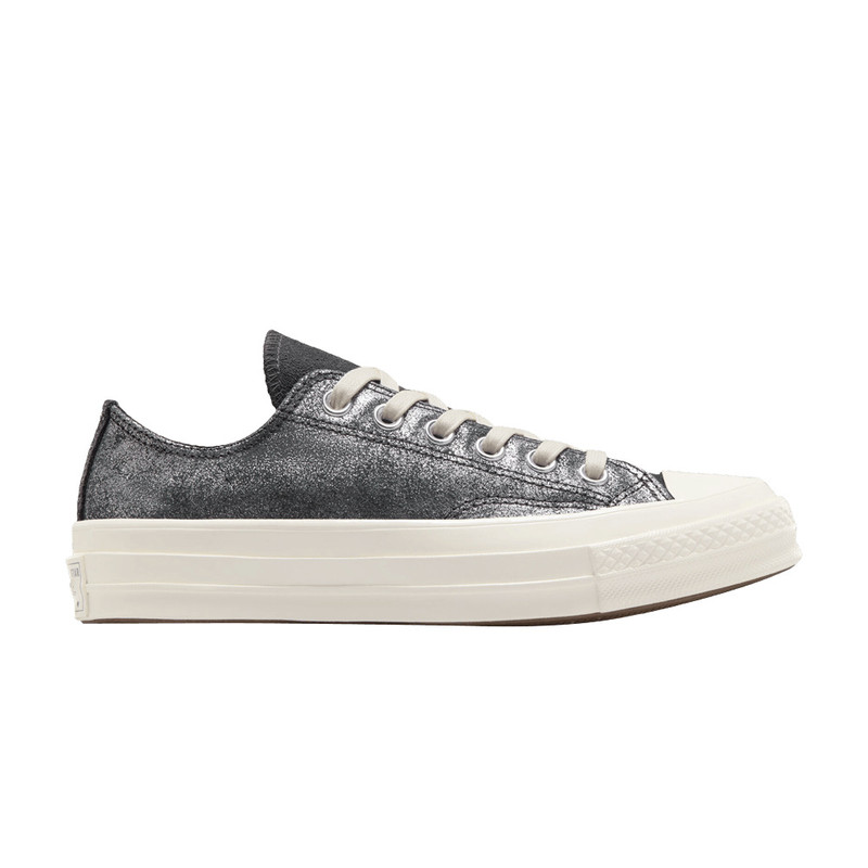 Chuck 70 Low 'Suede Shimmer - Vamp Pyre Black' - 1