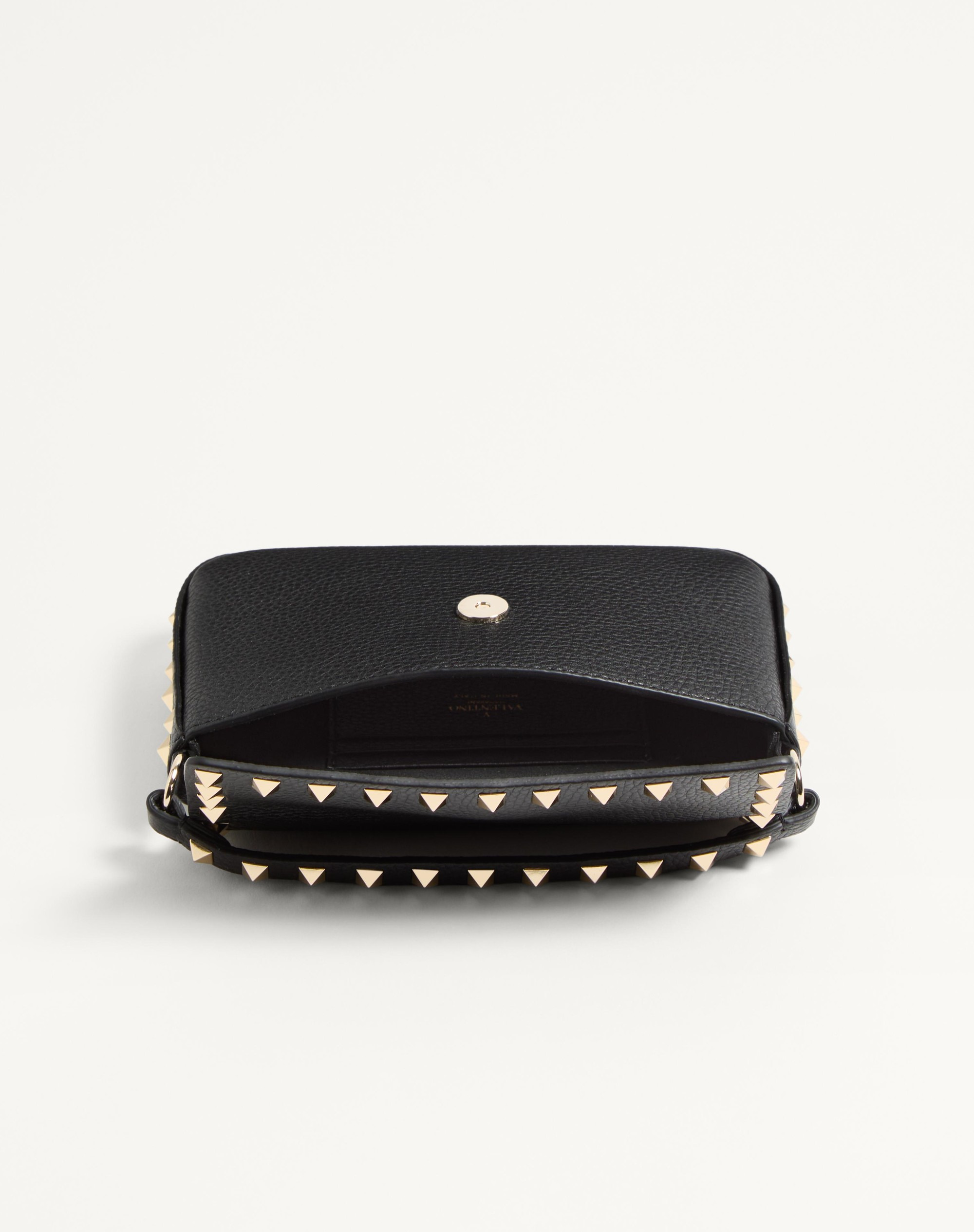 ROCKSTUD GRAINY CALFSKIN POUCH - 5