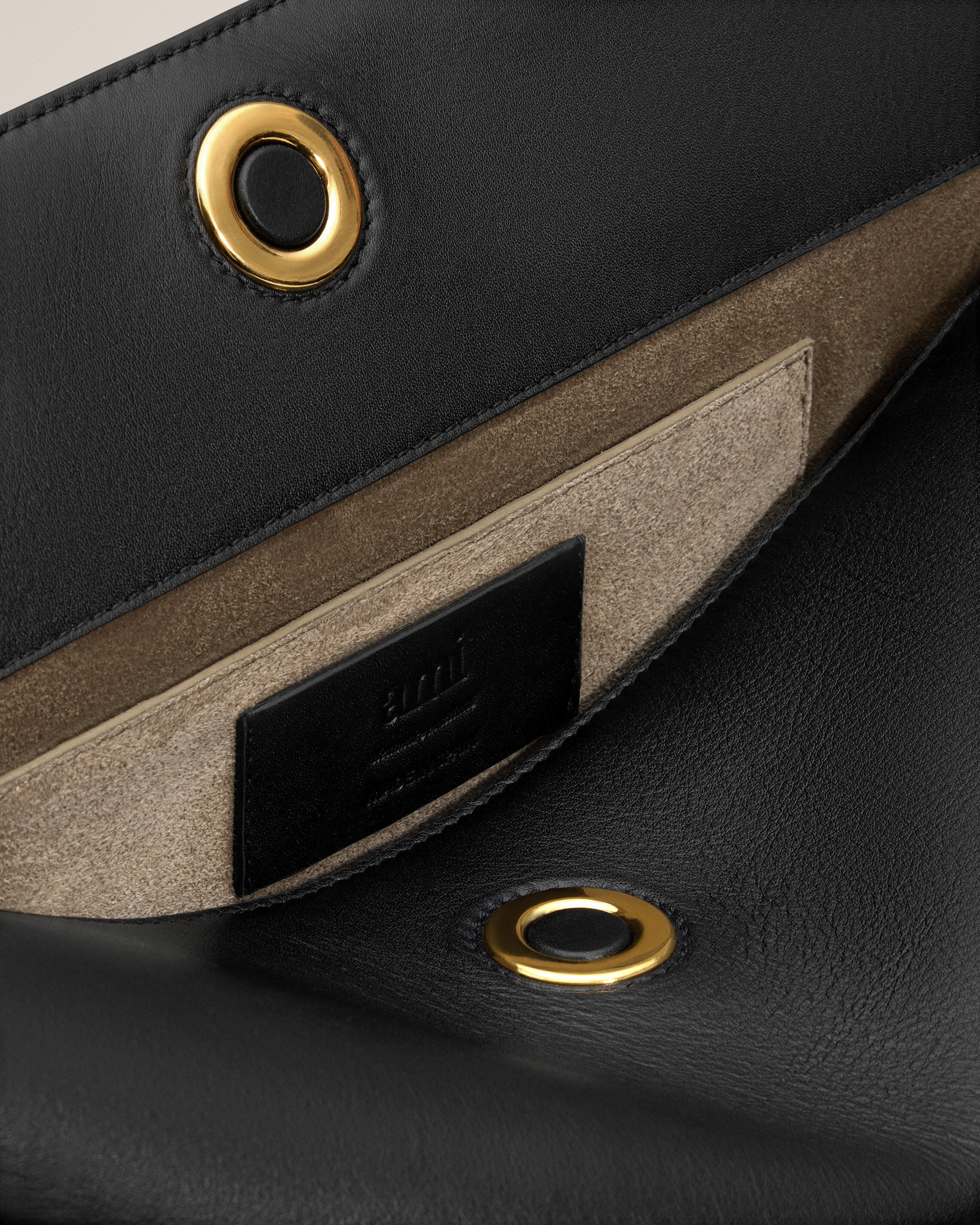 BLACK SMOOTH LEATHER CARROUSEL MEDIUM BAG - 7