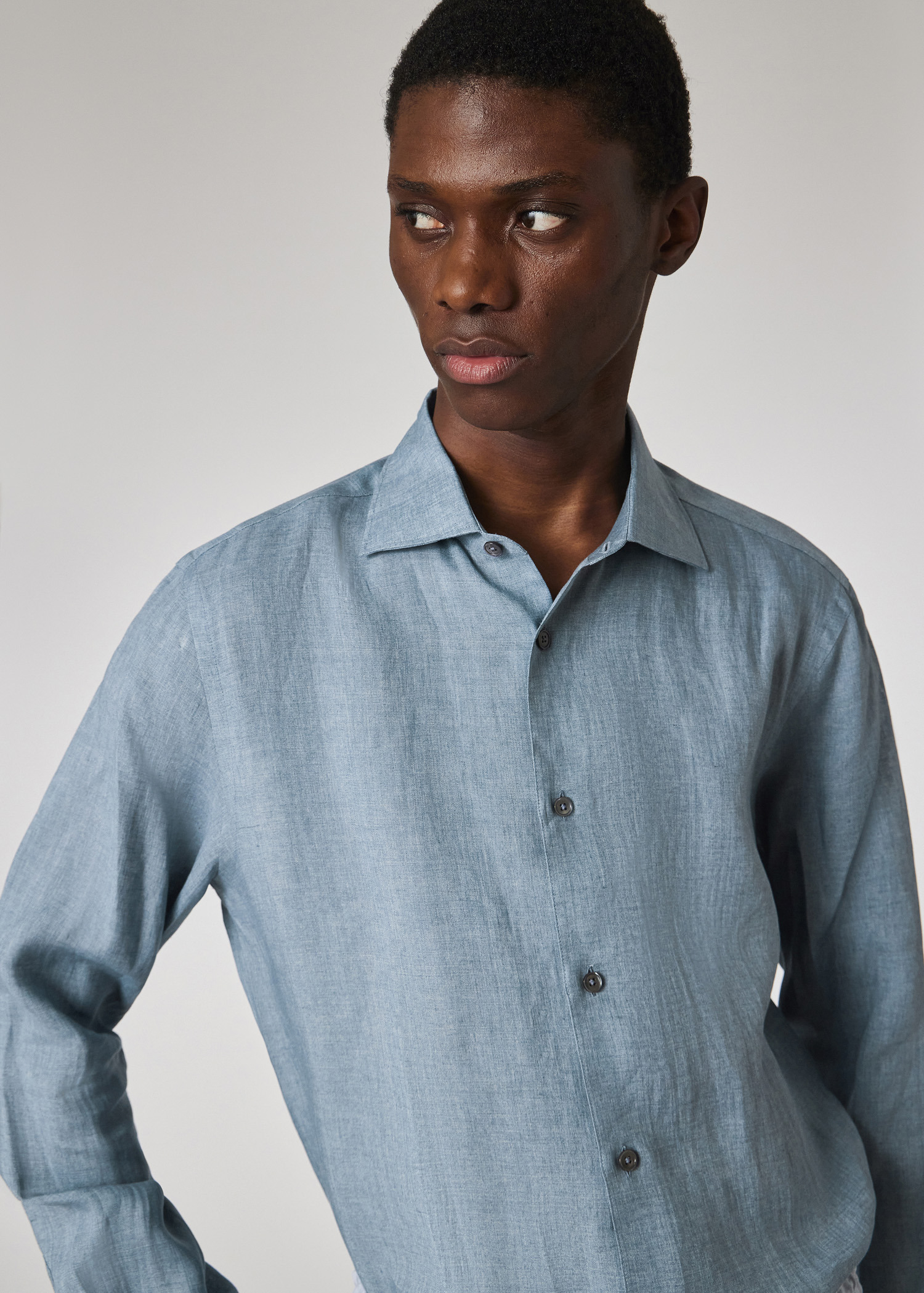 Slim-Fit Light Blue Linen Shirt - 4