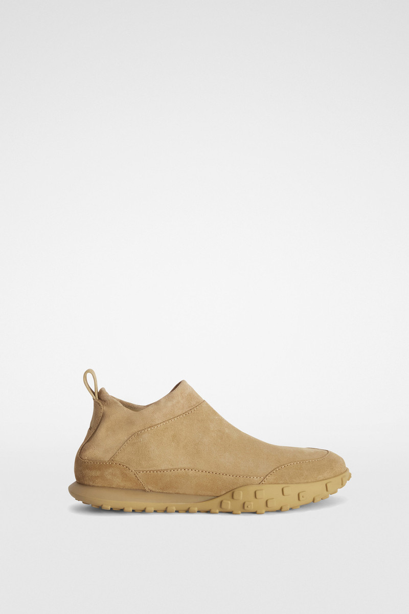 Moon Sneaker - 1