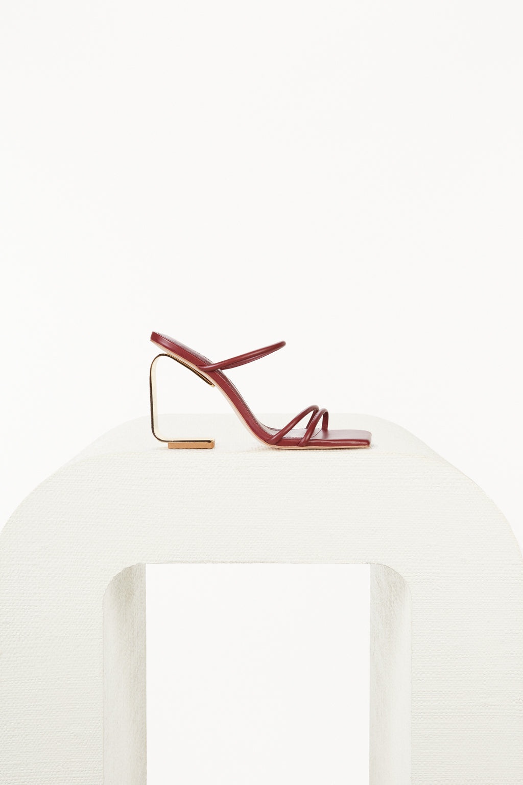 LALEH SANDAL - 1