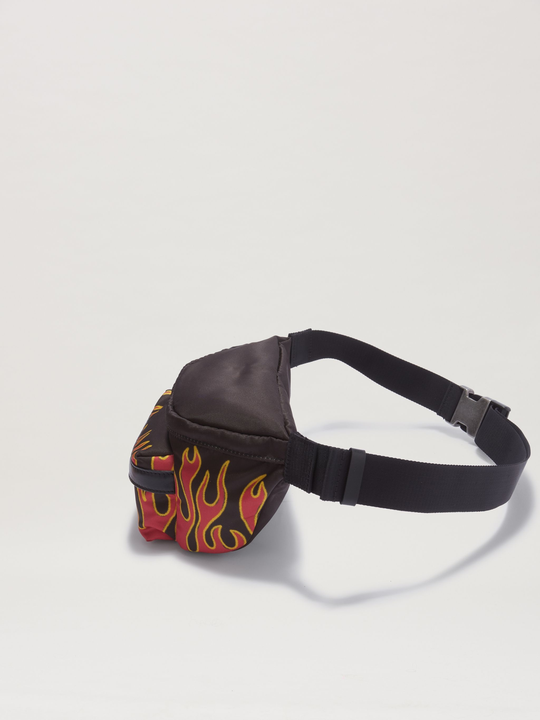 FLAMES FANNYPACK - 4