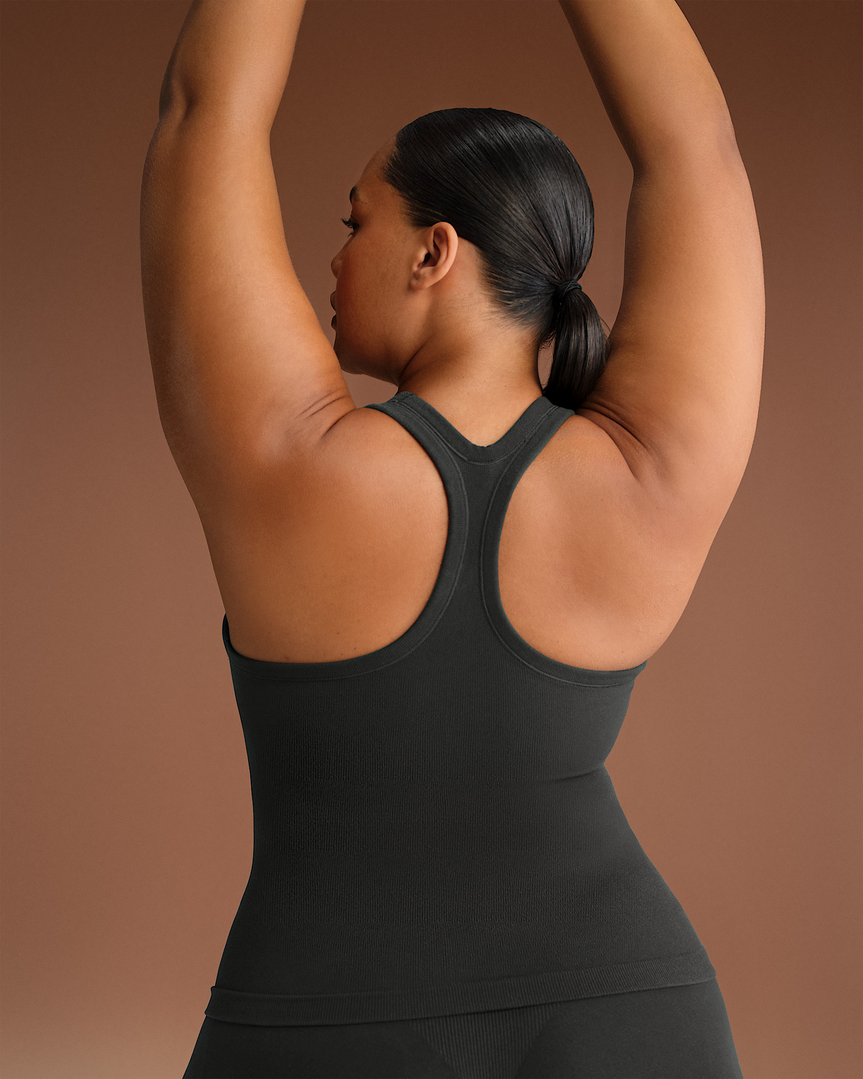 NikeSKIMS Vintage Seamless Women's Racerback Tank Top - 8