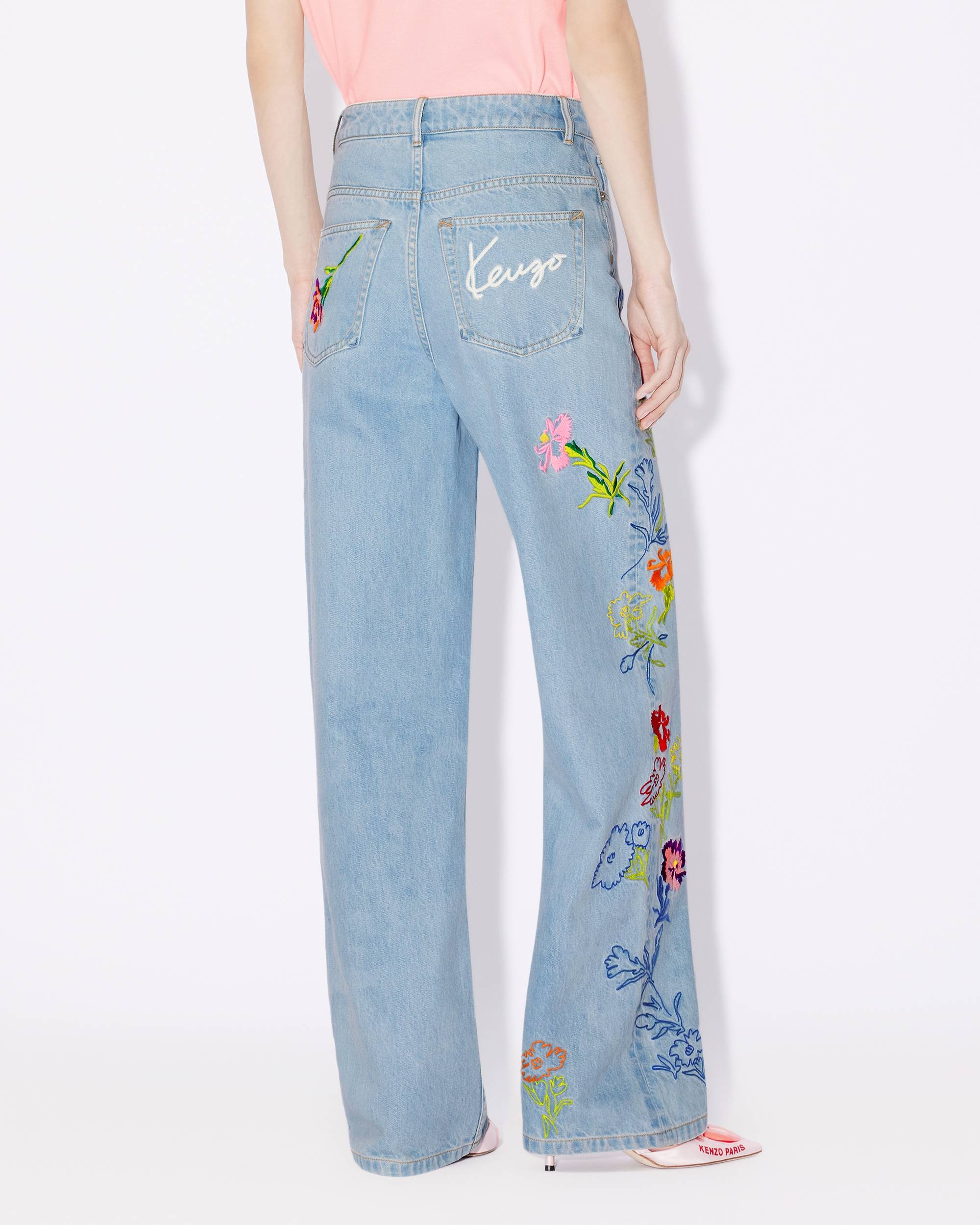 Sumire 'KENZO Drawn Flowers' embroidered cropped jeans - 5