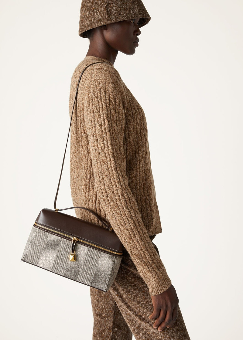 Loro Piana Extra Bag L27 outlook