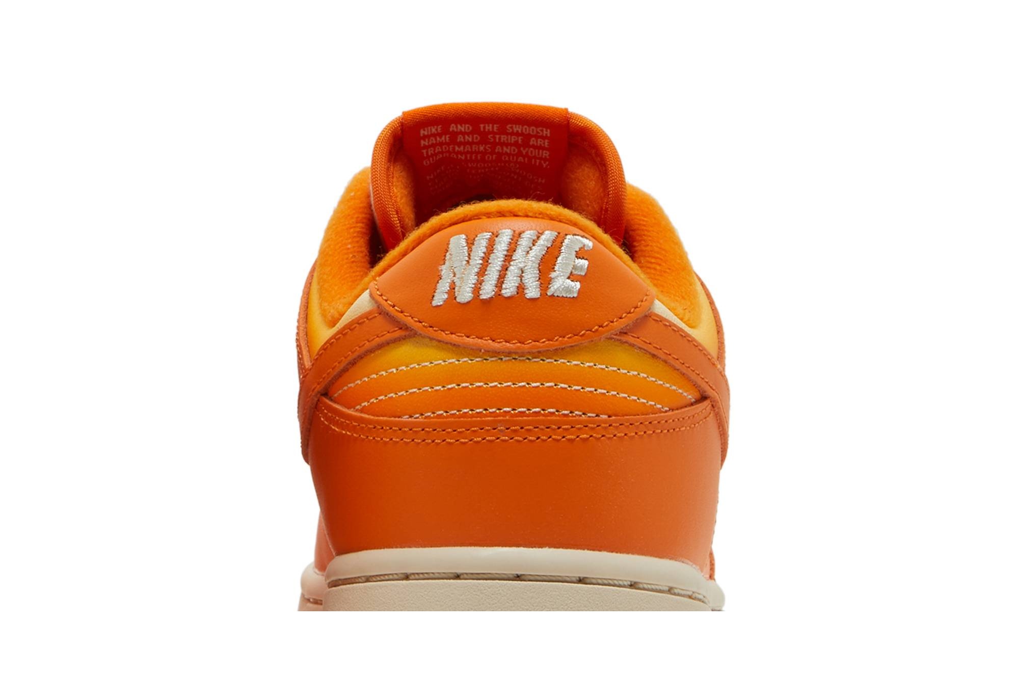 Wmns Dunk Low 'Magma Orange' - 7