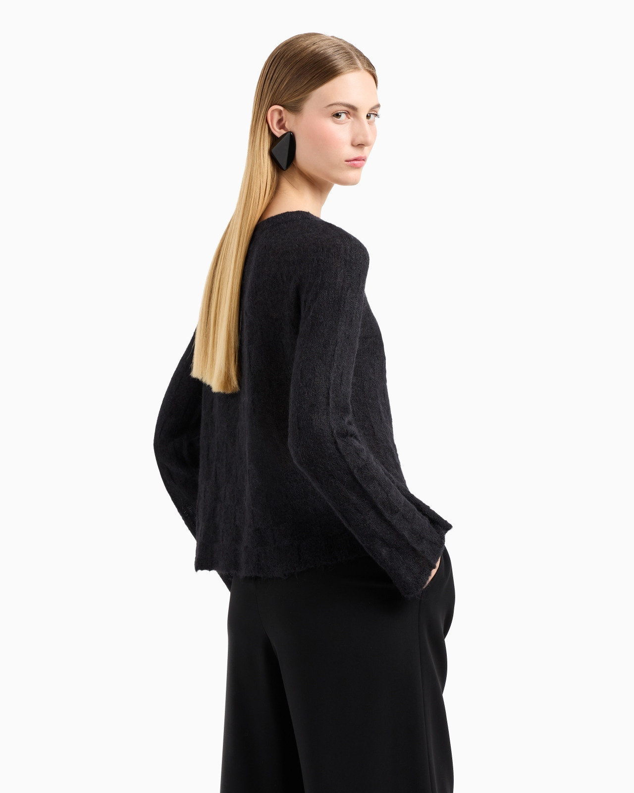 Seamless alpaca jumper with a check motif - 3