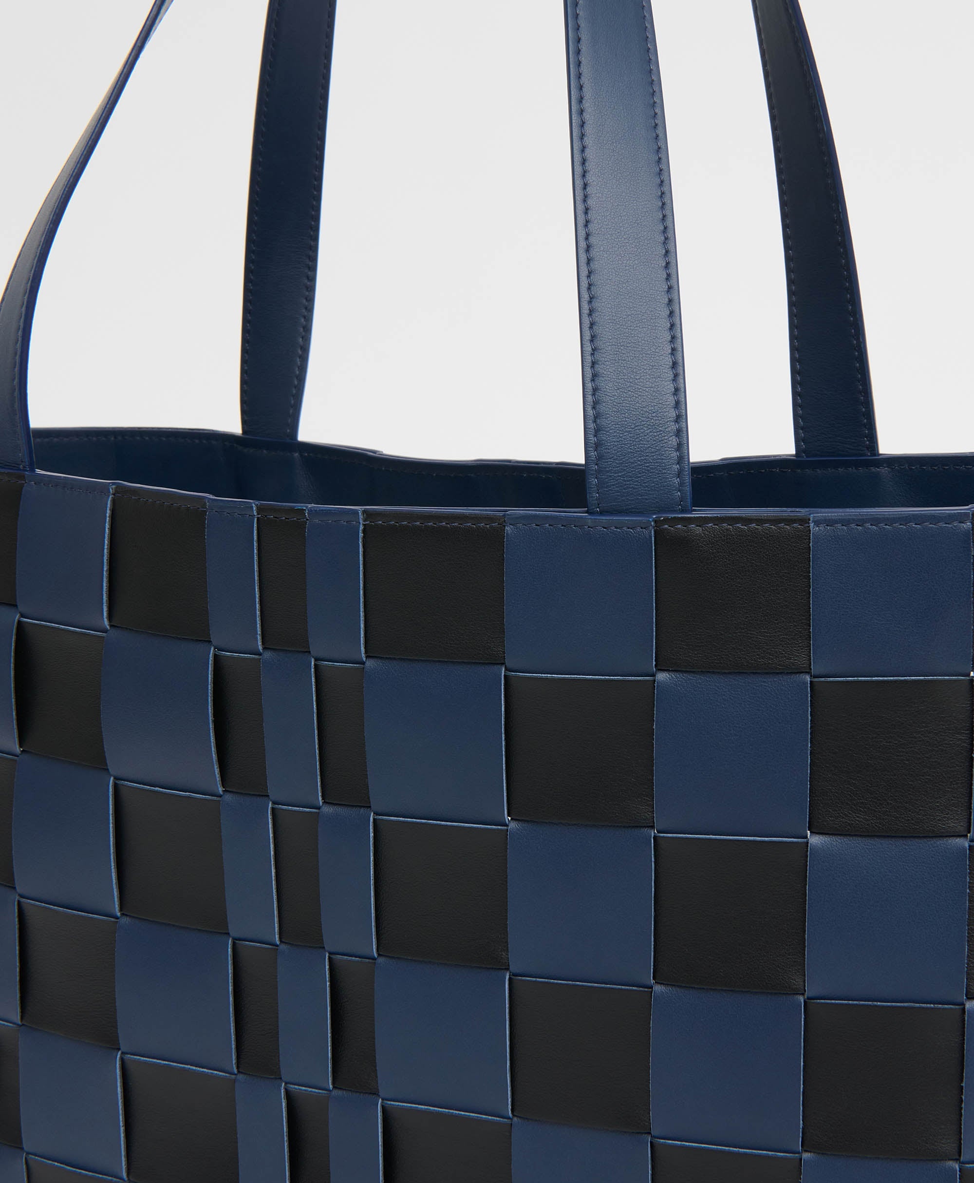 UPCYCLED WOVEN LEATHER TOTE - 2