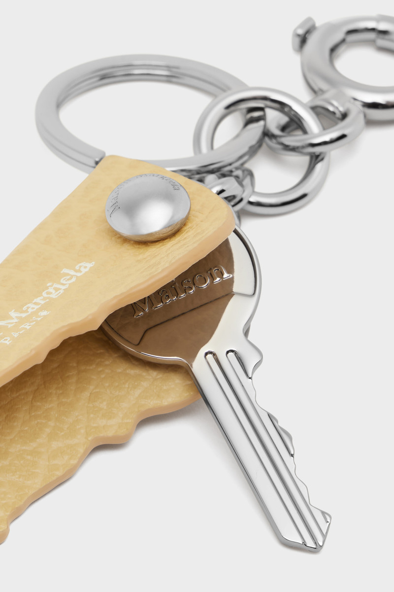 Maison Margiela Logo leather keyring outlook
