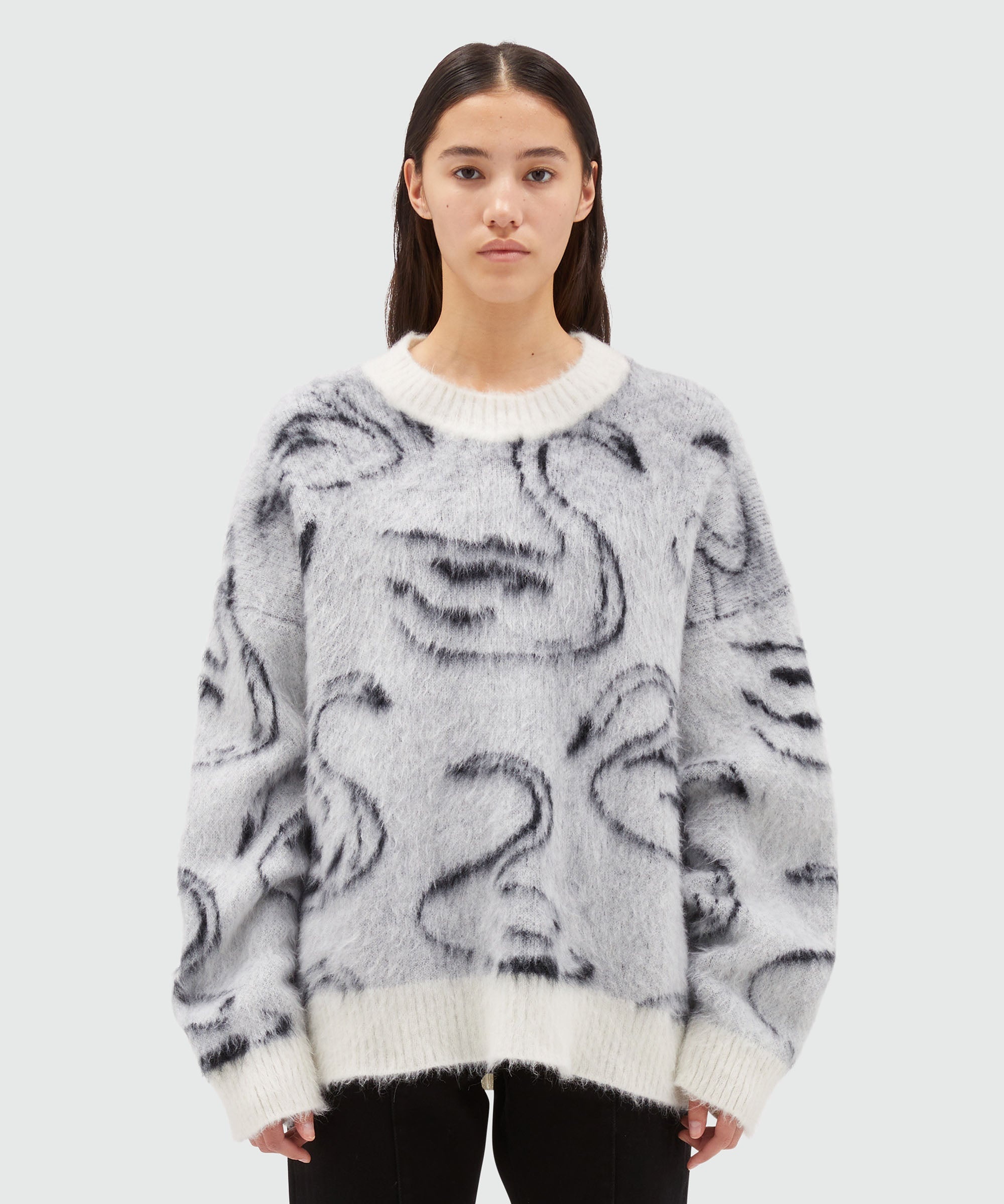 Combed wool sweater with jacquard swans - 2