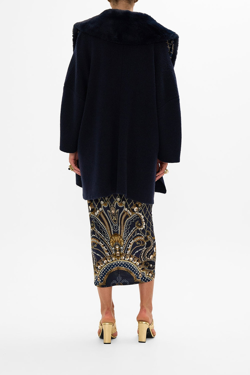 KNIT RELAXED LAYER WITH FAUX FUR 3