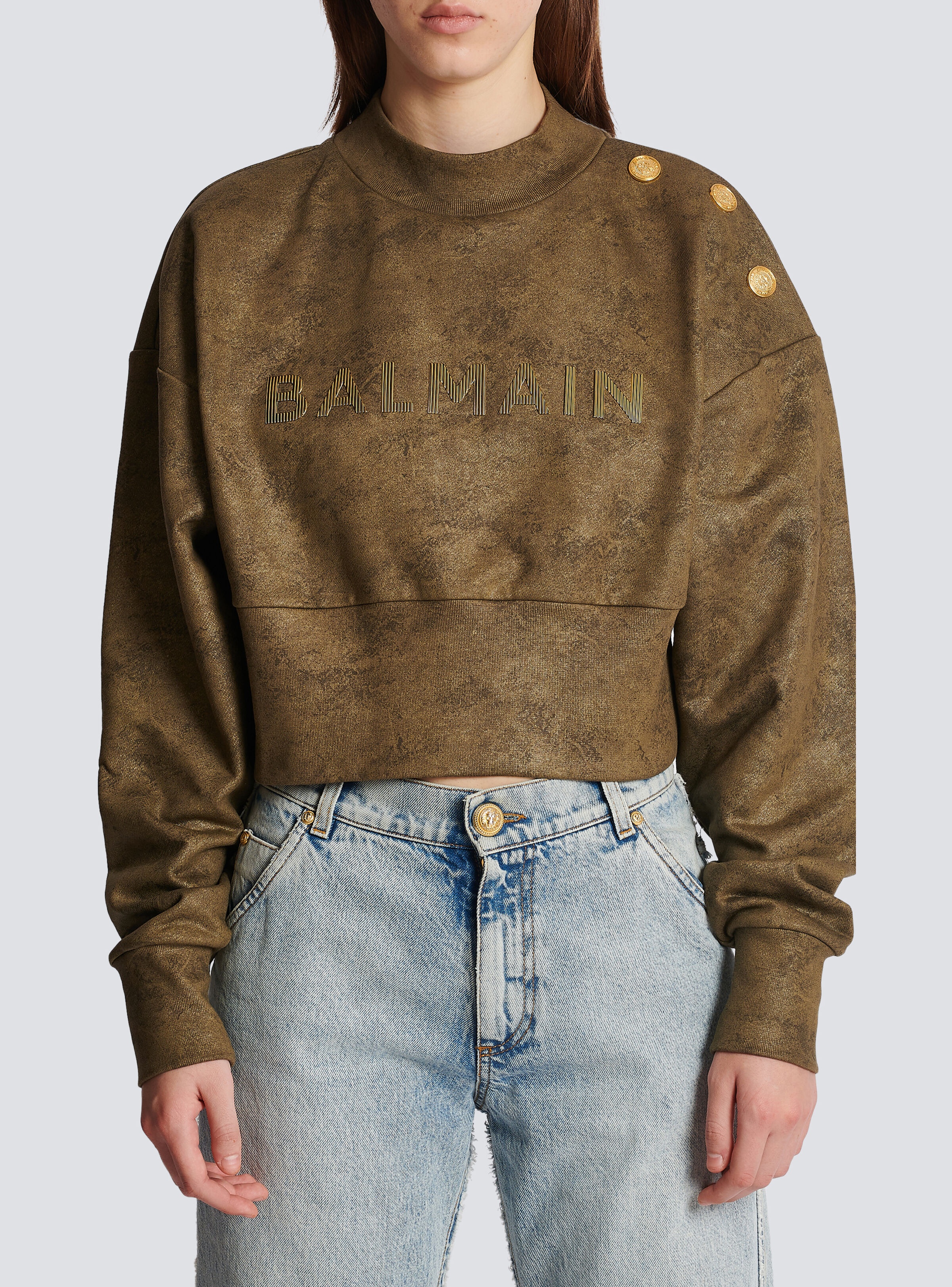 Eco-responsible cotton cropped sweatshirt with metallic Balmain logo - 5