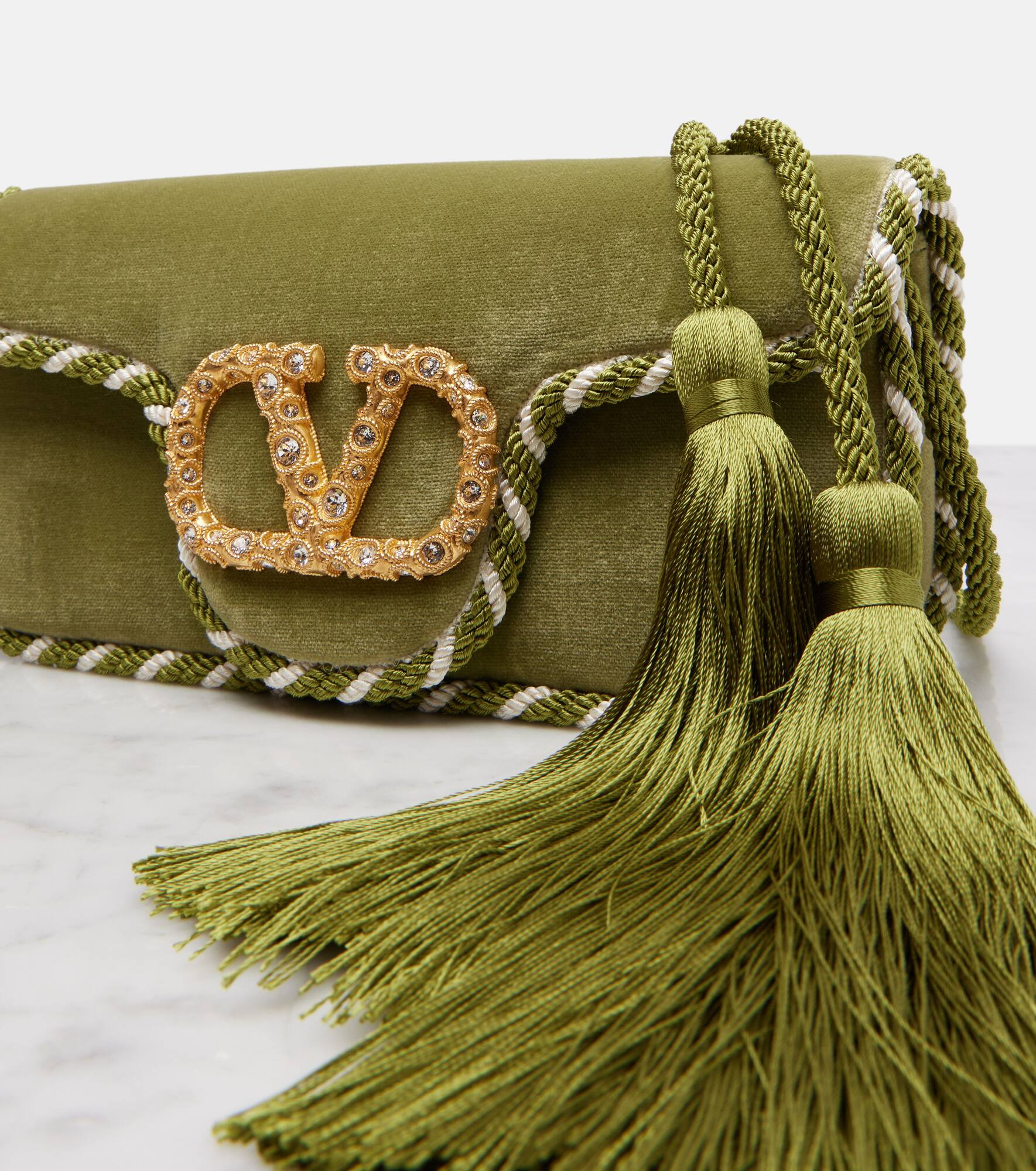 Locò Mini embellished velvet clutch - 6