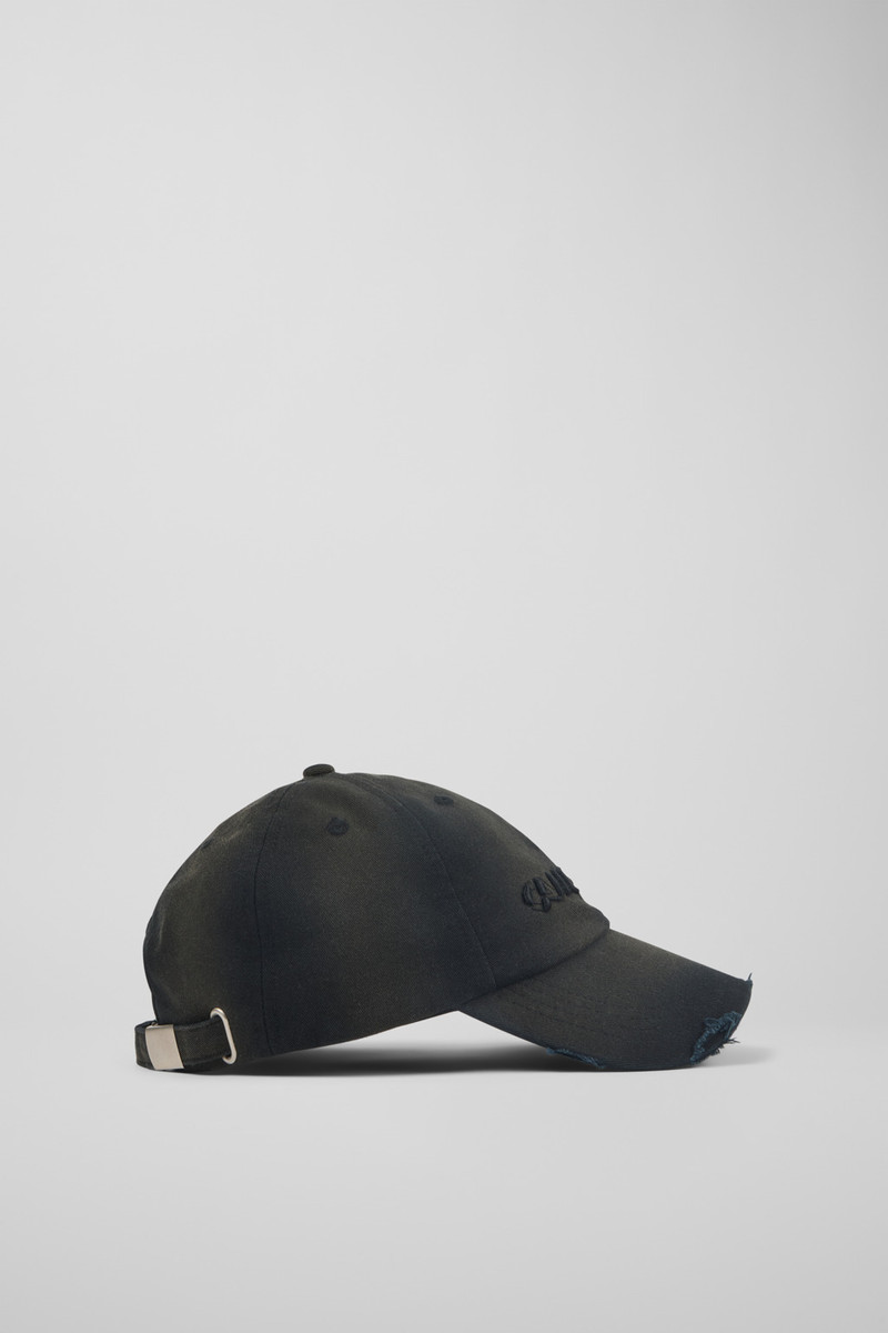 Black sprayed cap 3