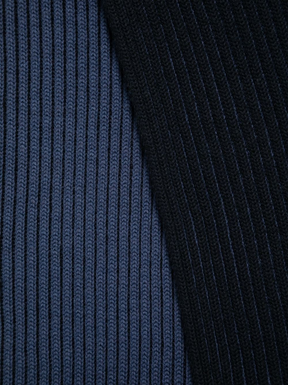 N06C5 scarf - 2