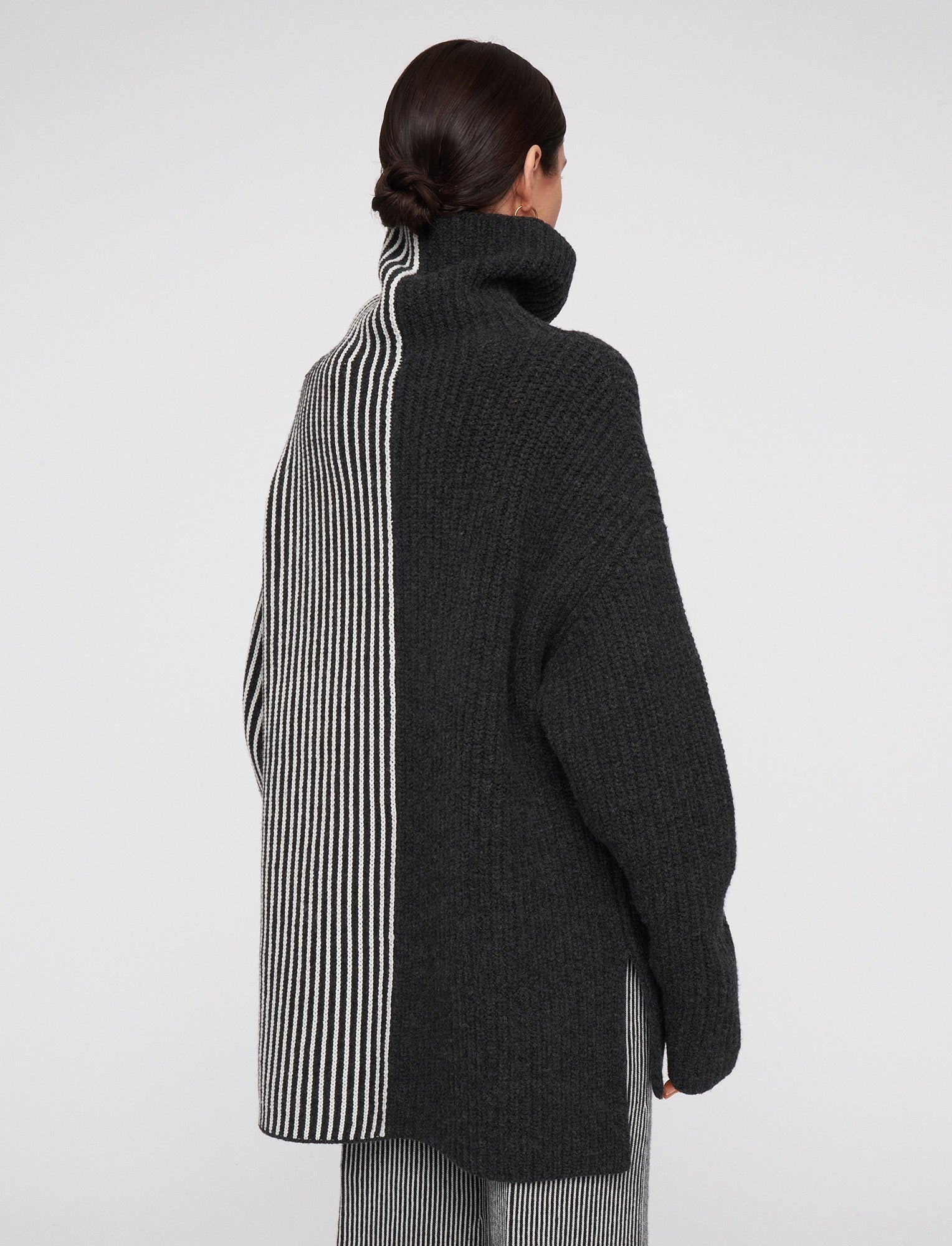 Graphic Cardigan Stitch High Neck Jumper - 4