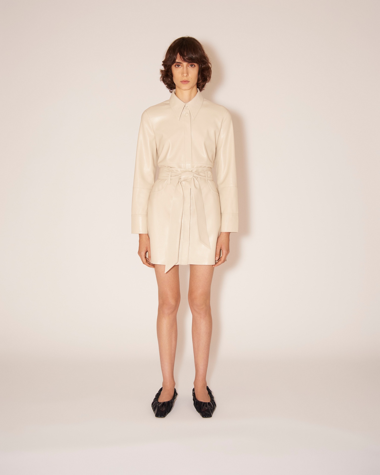 MEDA - Vegan leather mini skirt - Creme - 2