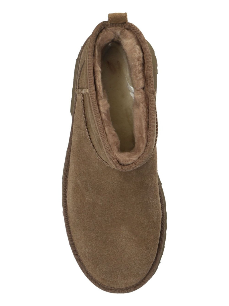 Classic Ultra Mini New Heights boots 6
