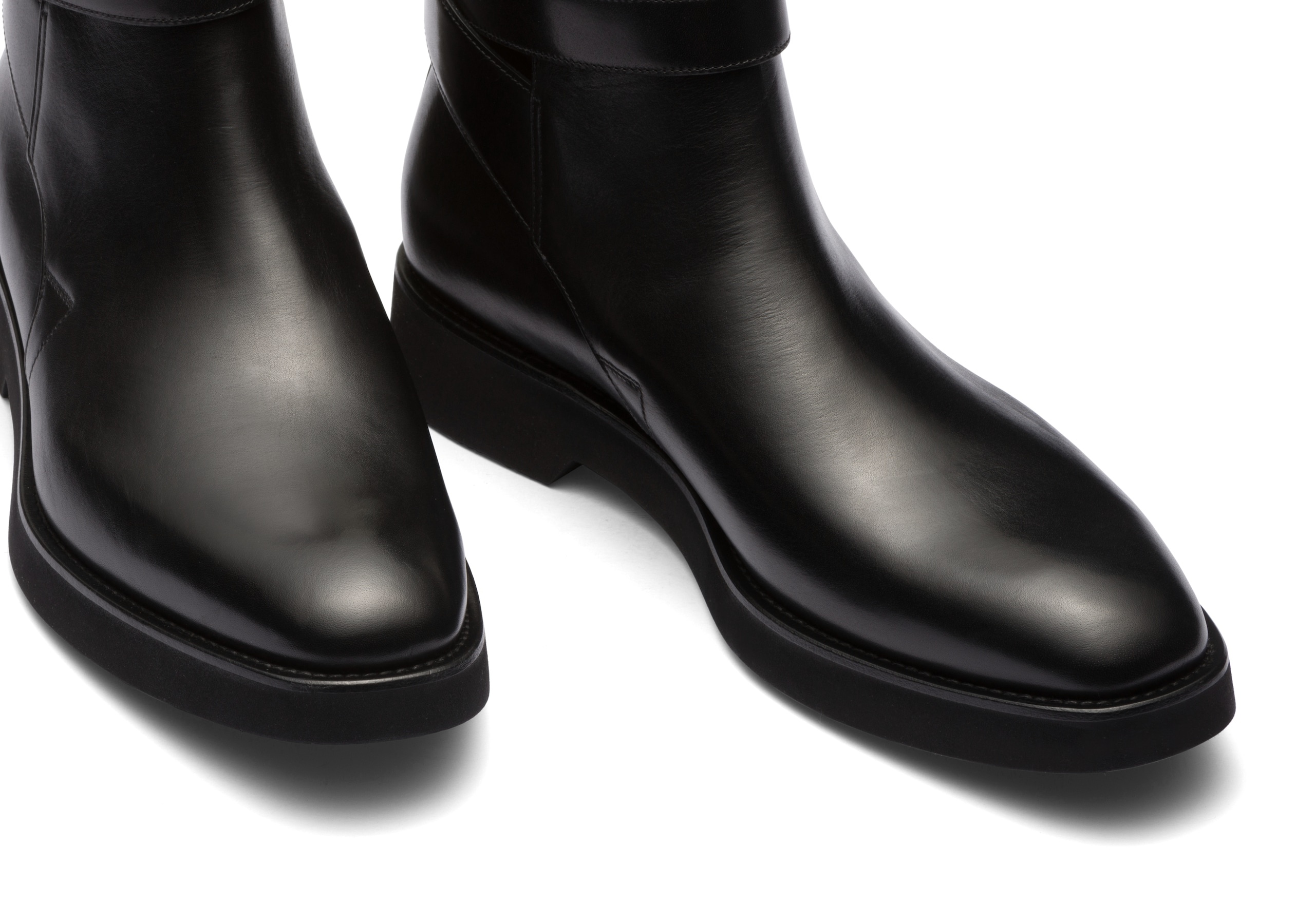 Bletsoe l
Calf Leather Boot Black - 4
