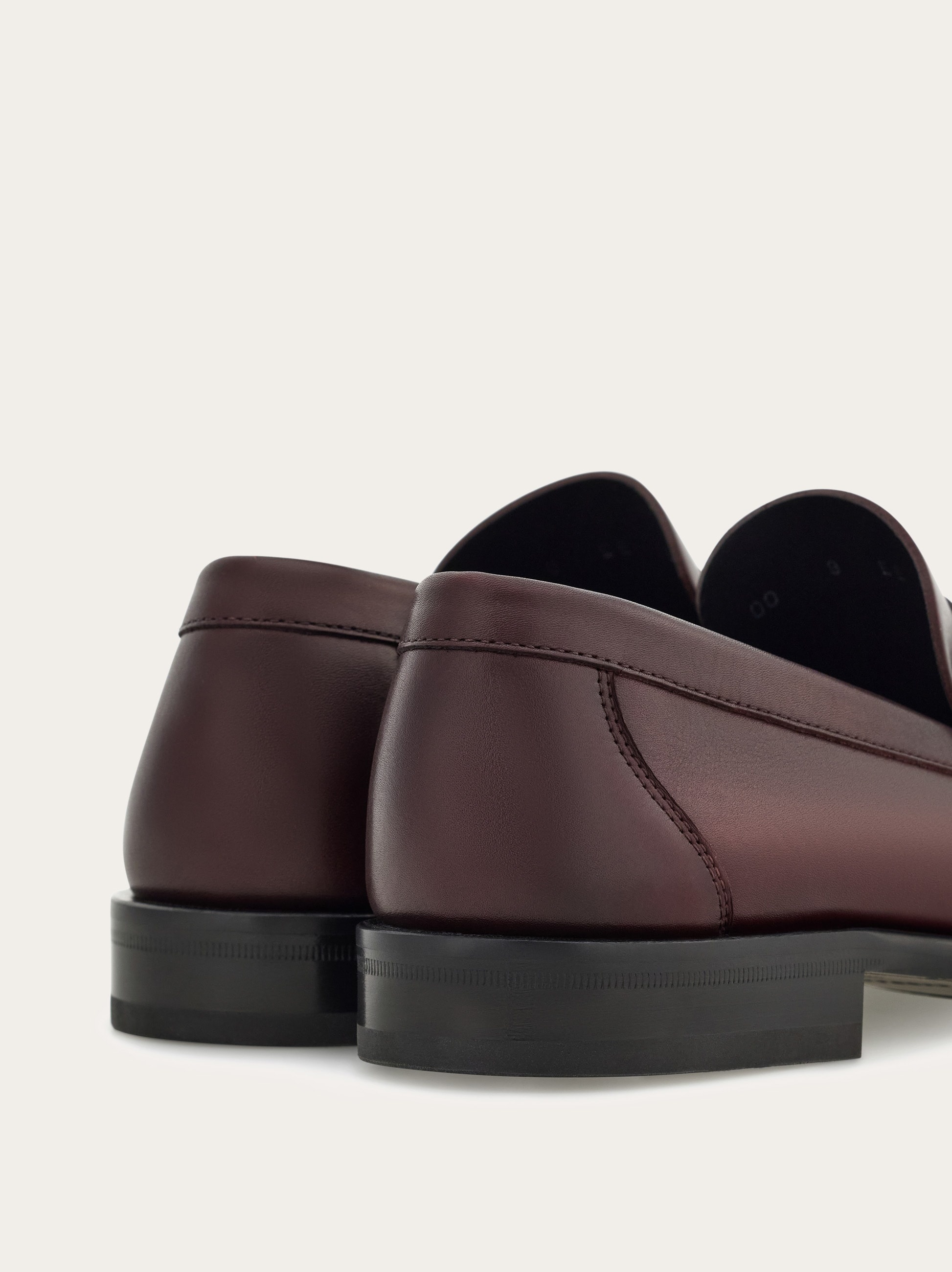Penny loafer with Gancini ornament - 3