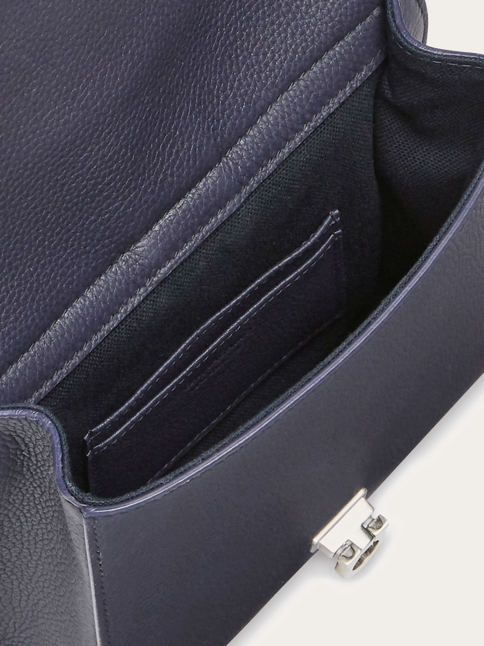 Asymmetric shoulder bag - 5