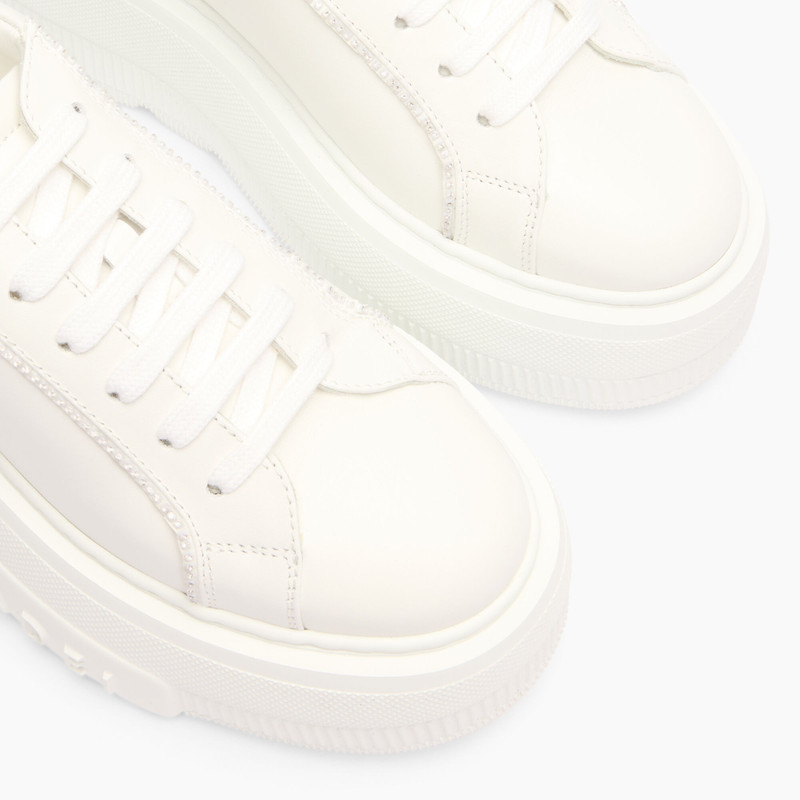 Nexus Sneaker 5