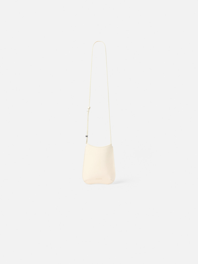 The Bisou phone pouch 1
