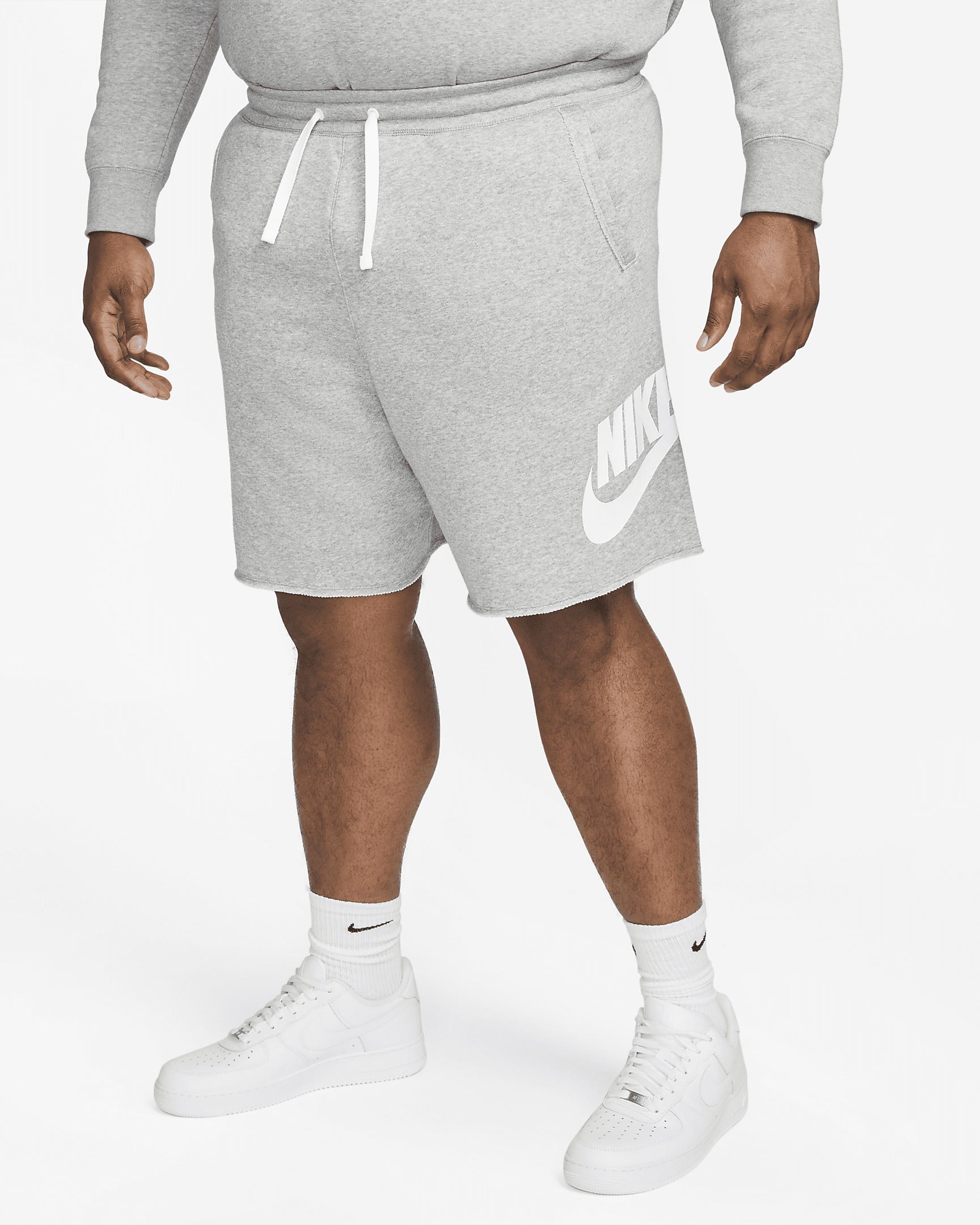 Nike Club Alumni Men's French Terry Shorts - 8