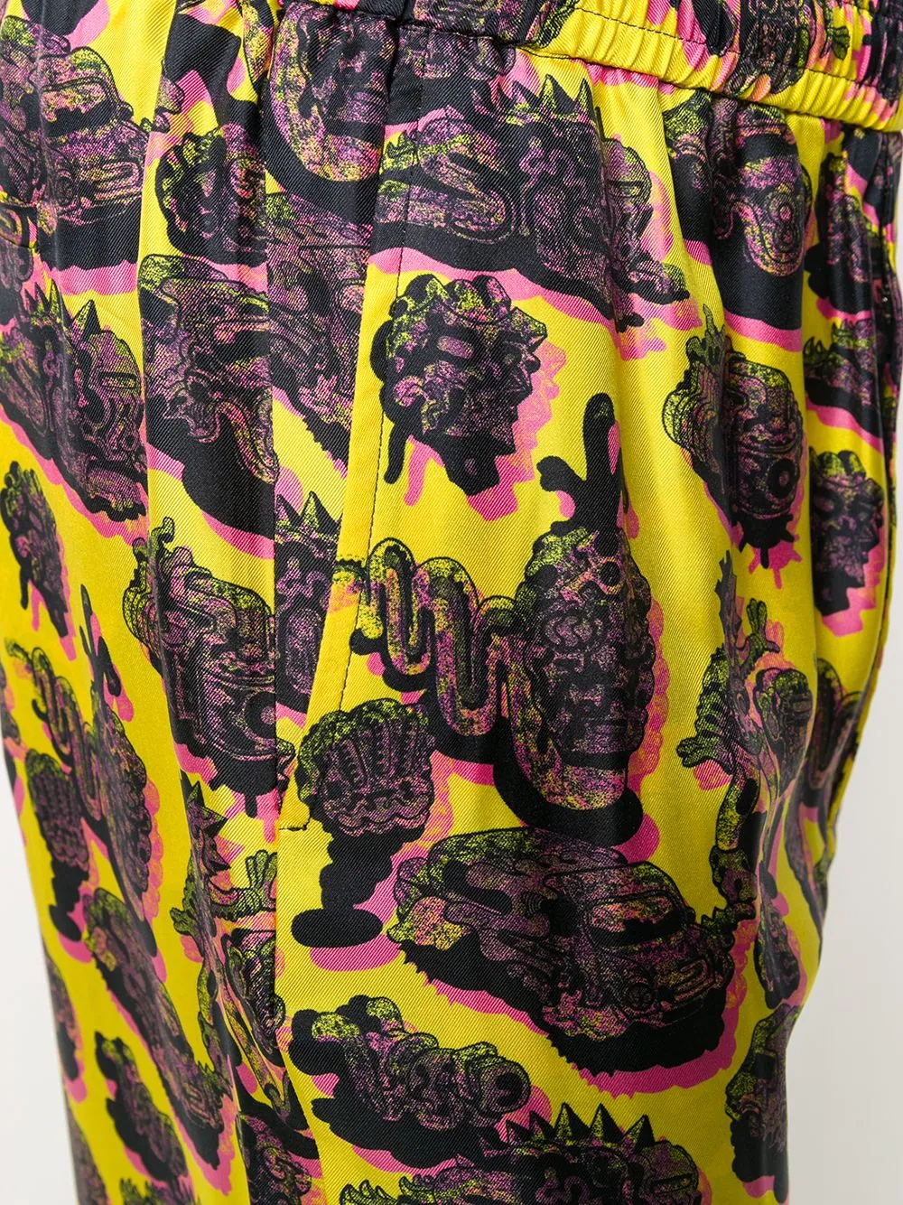 graphic print trousers - 6