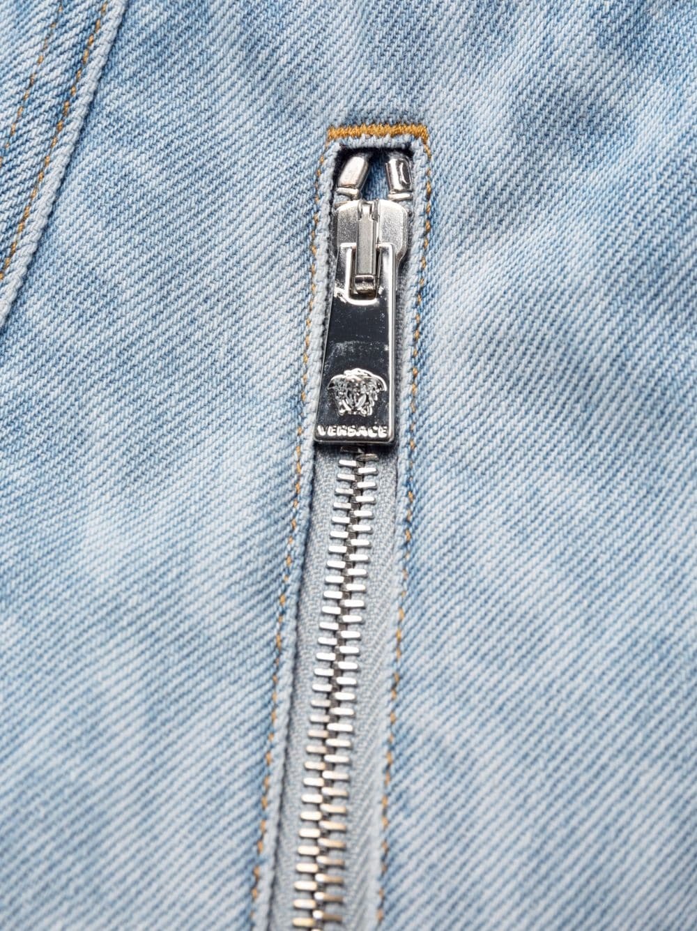 Allover logo-print denim minidress - 5