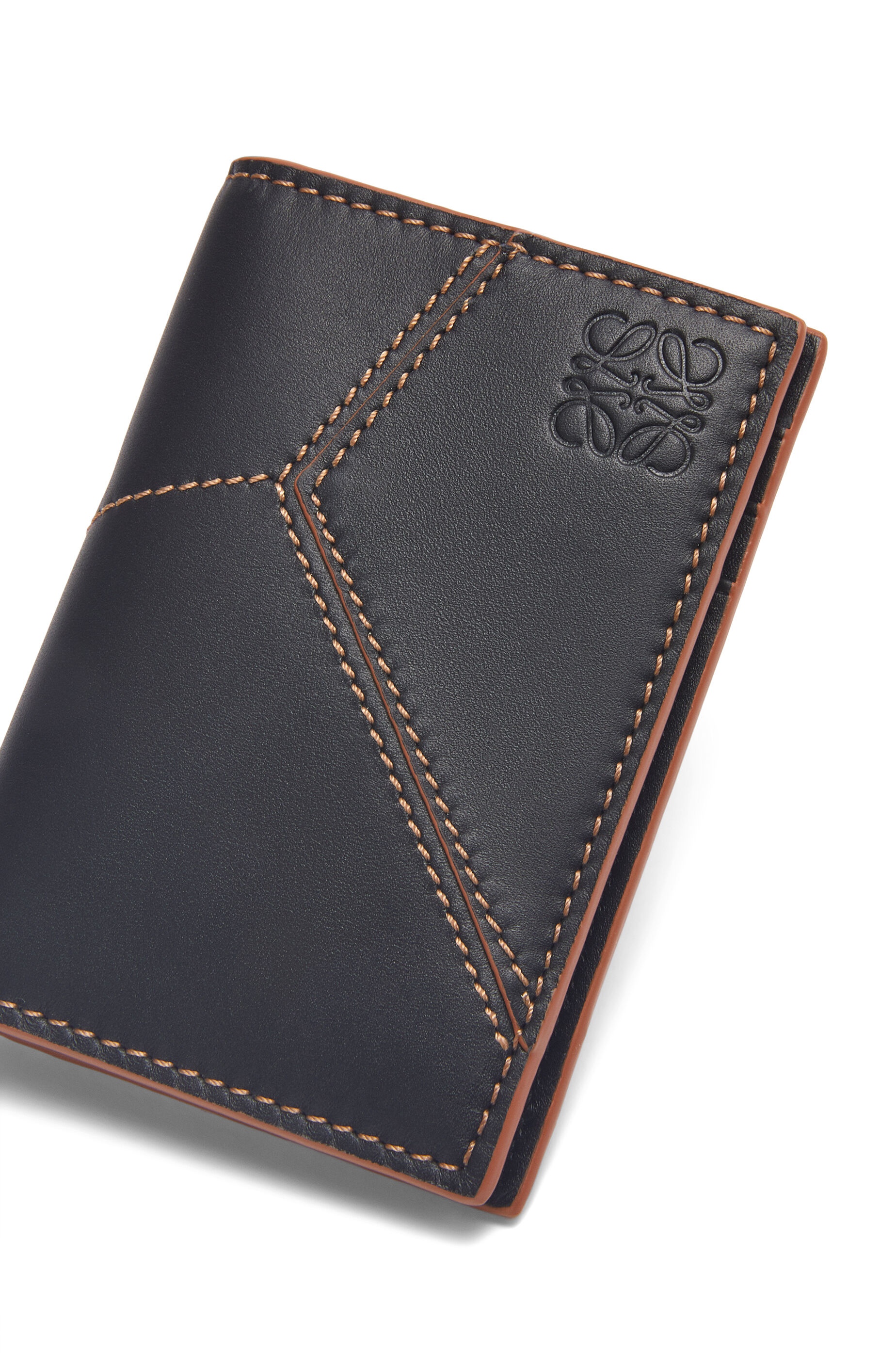 Puzzle stitches bifold cardholder in smooth calfskin - 5