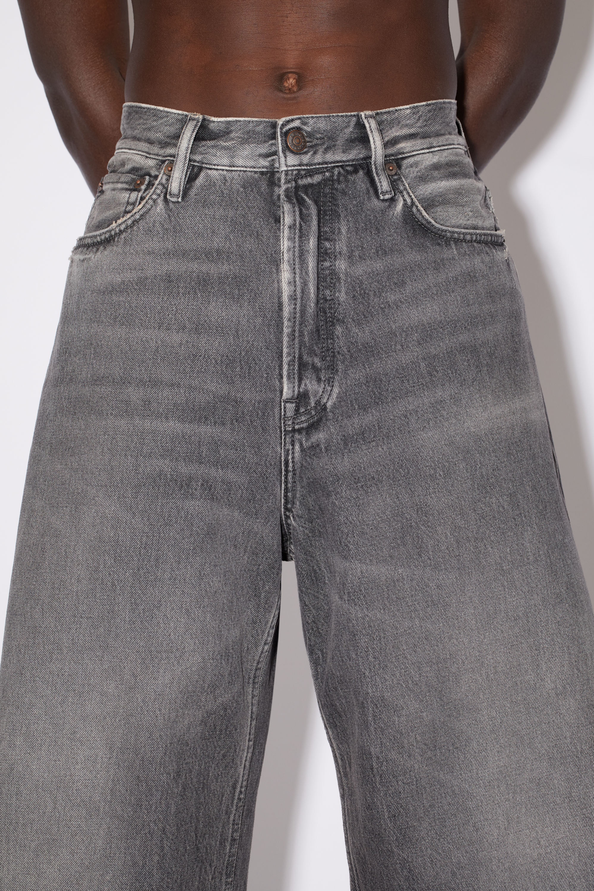 Loose fit denim shorts - Black - 5