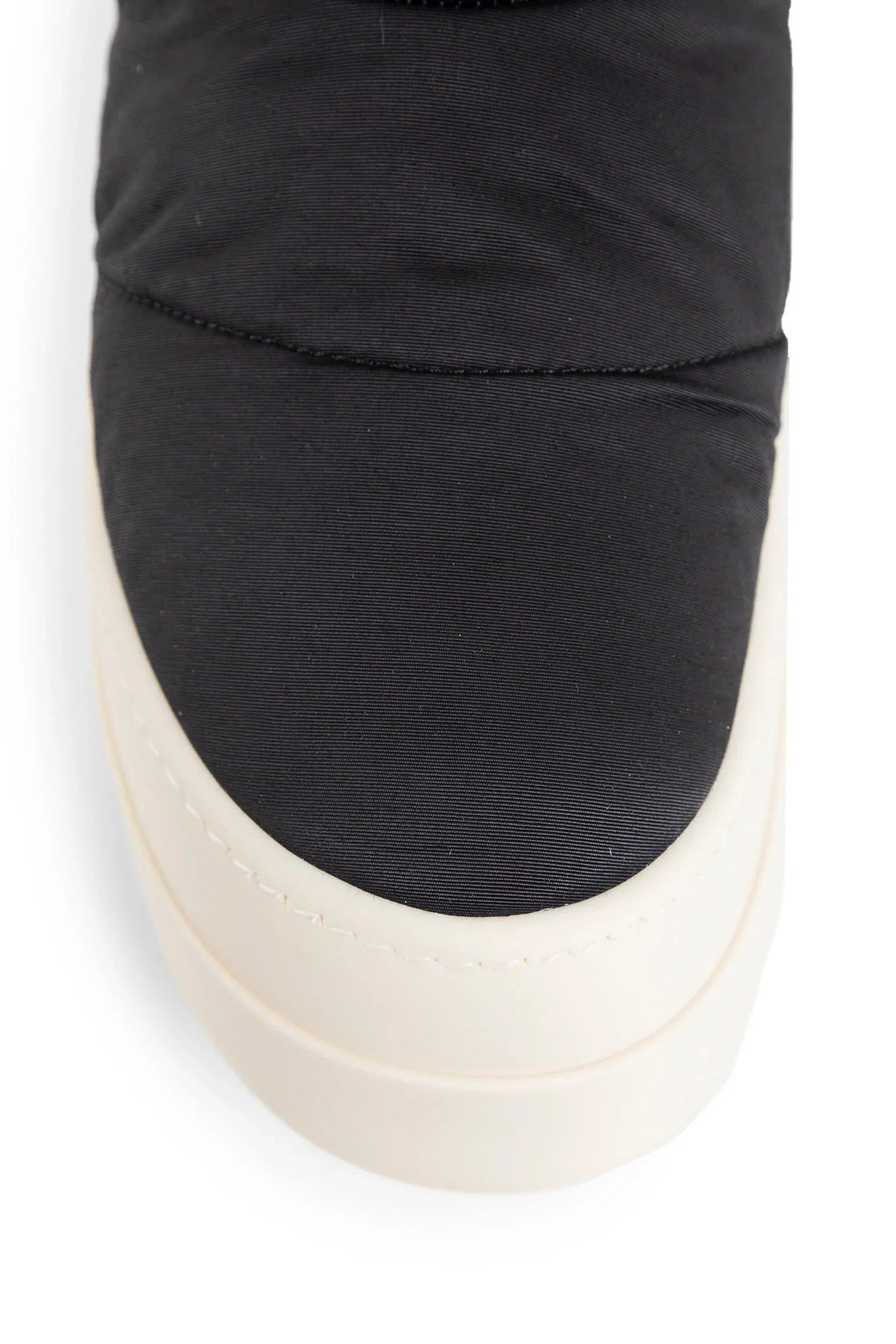 Porterville-Mega-Bumper-Lunar-Boots - 5