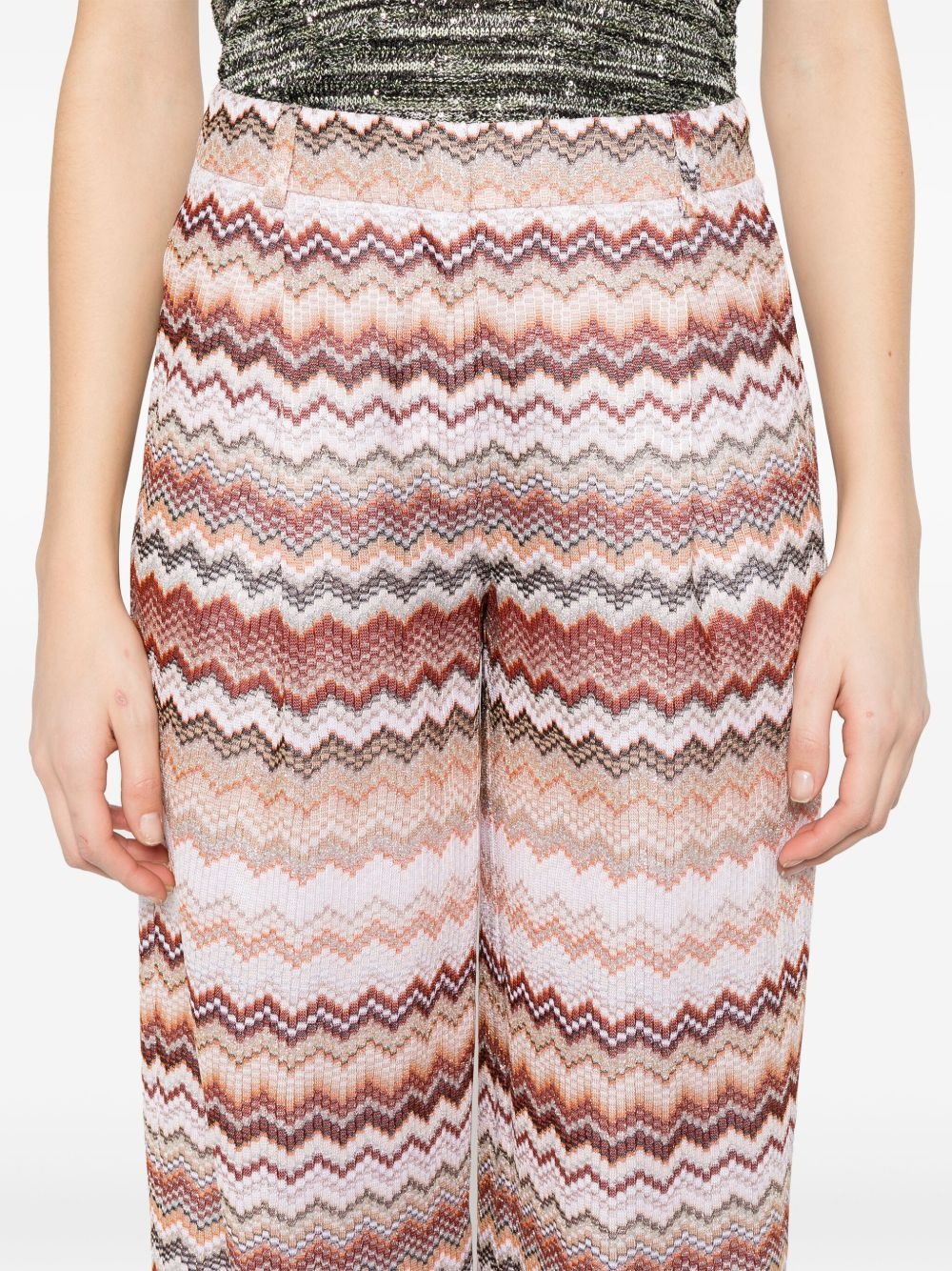 zigzag-pattern lamé trousers - 5