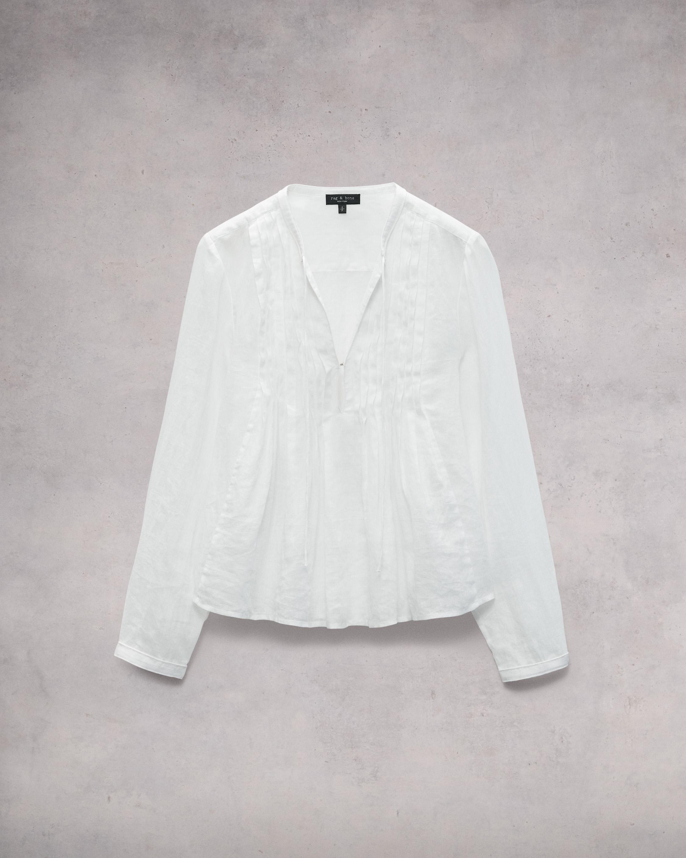 Amaris Ramie Top
Classic Fit - 1