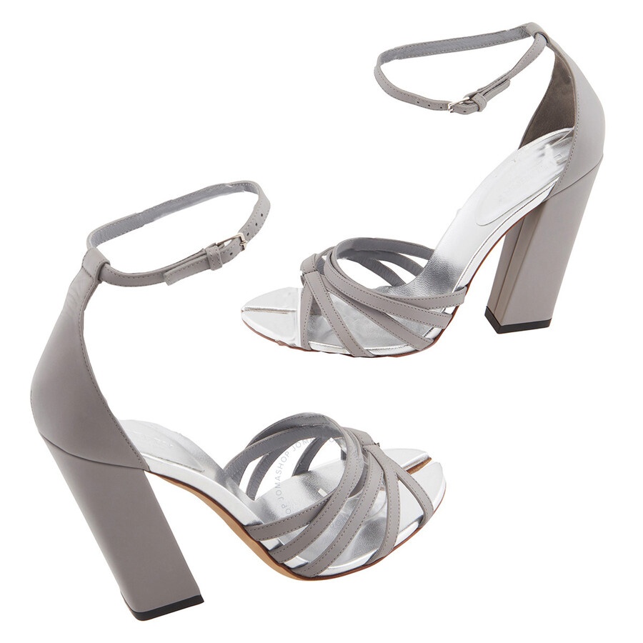 Burberry Cloud Grey Split-toe Detail Leather Hove Thong Sandals - 2