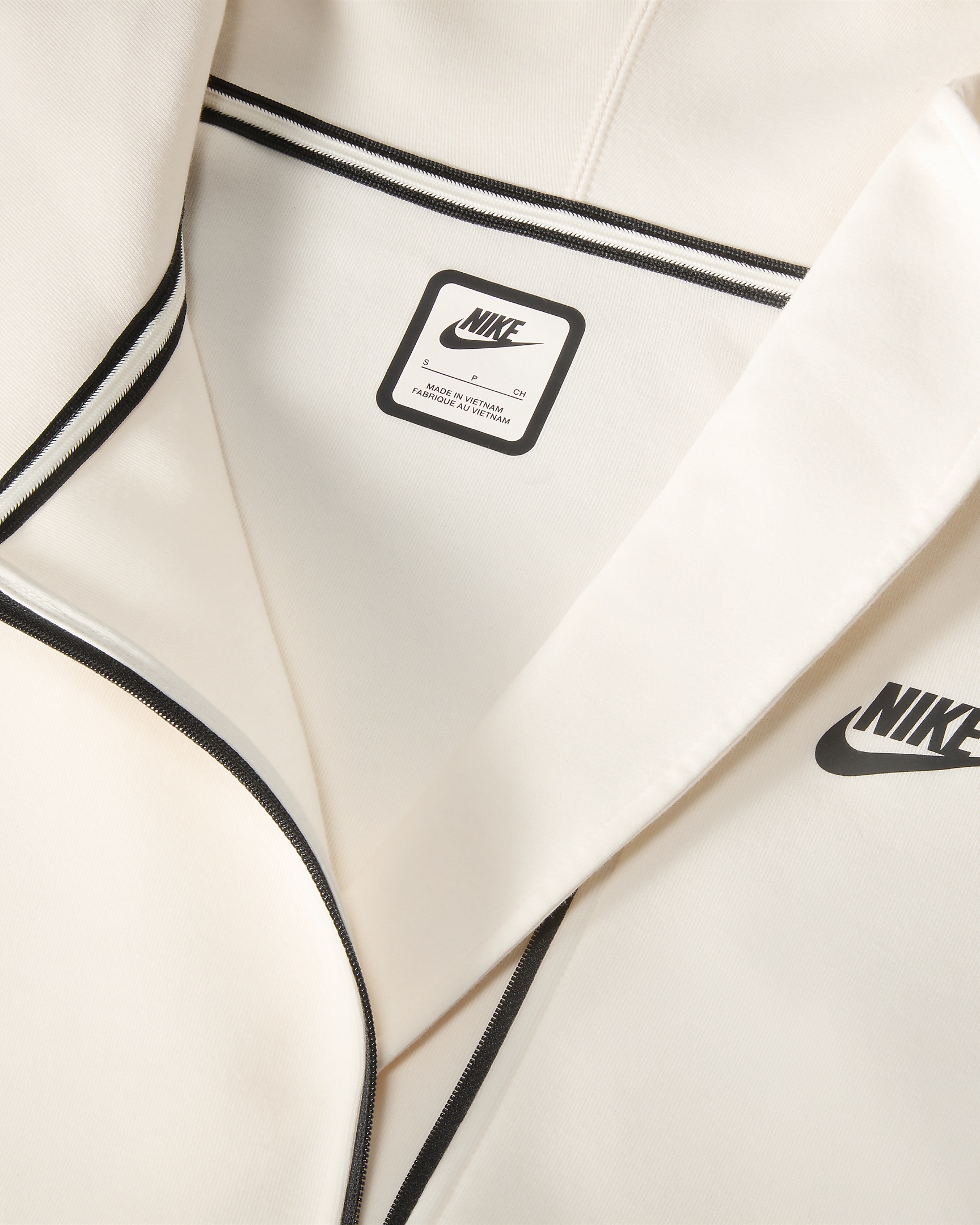 Women's Nike Sportswear Tech Fleece Oversized Full-Zip Hoodie Cape - 4